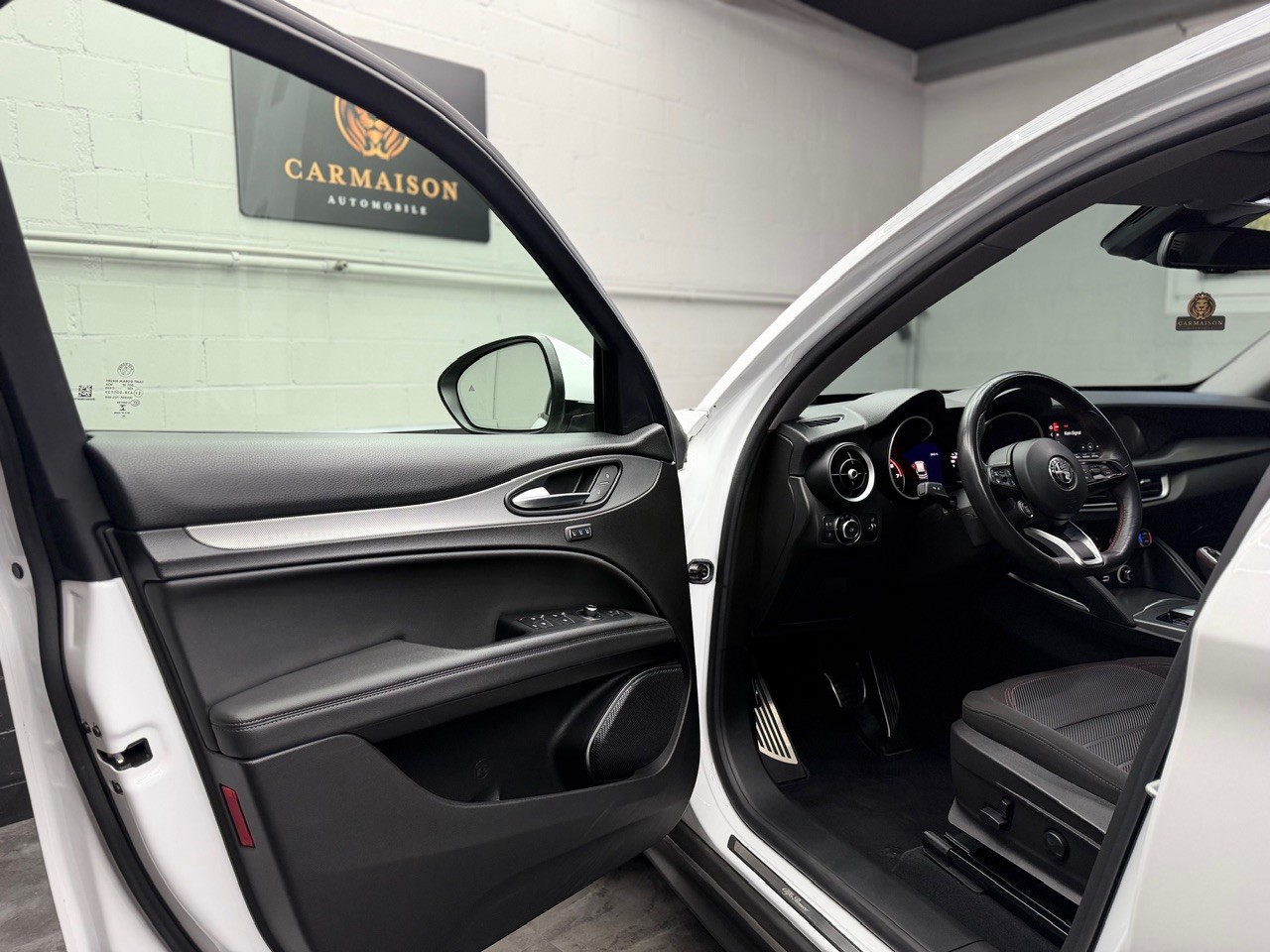 ALFA ROMEO Stelvio 2.0 Super Q4 Automatic | CH-Auto | 1. Hand | ACC Tempomat | Rückfahrkamera | Keyless | Facelift-image-11