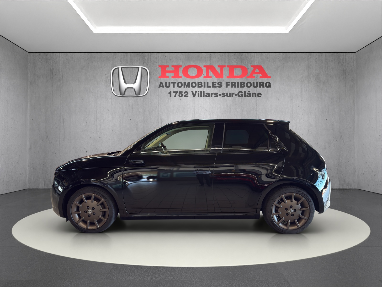 HONDA e electric Advance-showroom-element-3