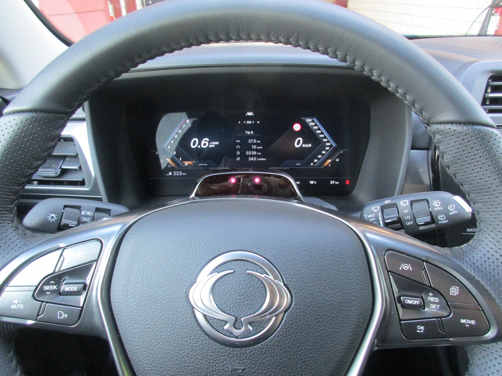 KGM-SsangYong Tivoli 1.5 T GDI Steel Automat-image-11