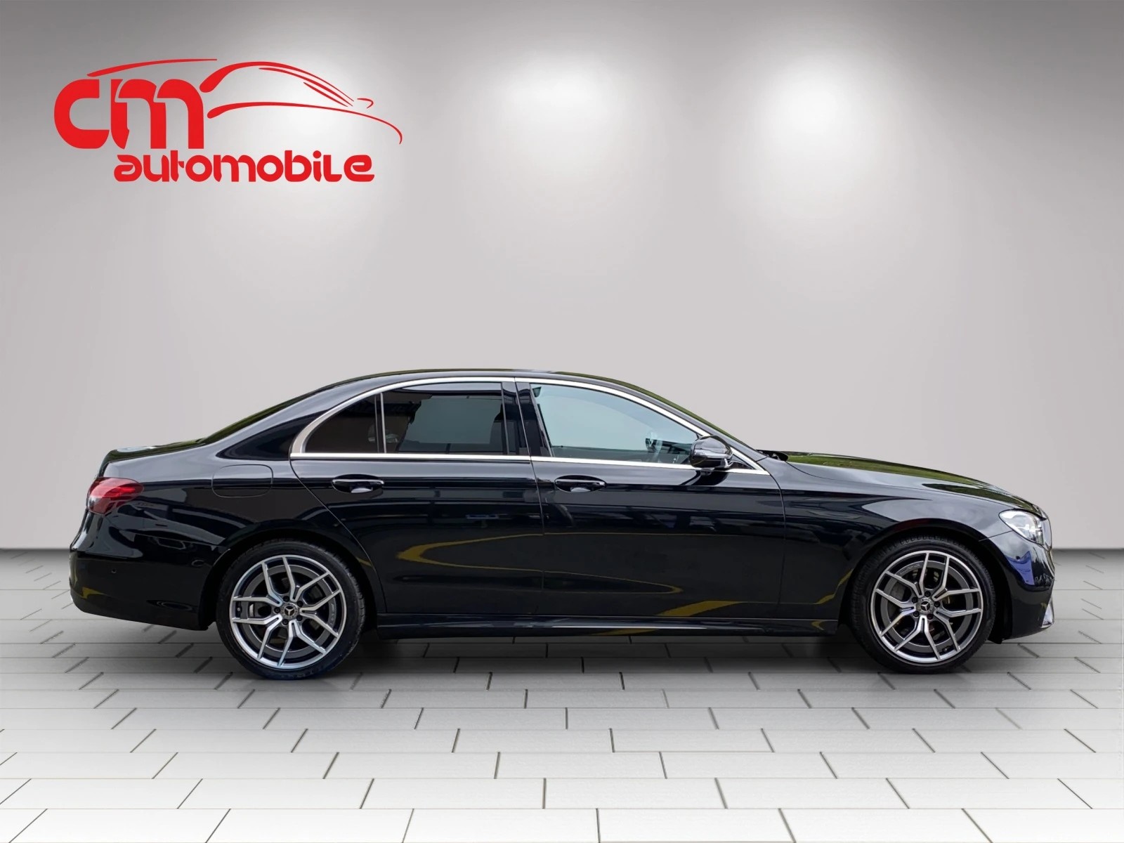 MERCEDES-BENZ E 200 AMG Line 9G-Tronic-image-4