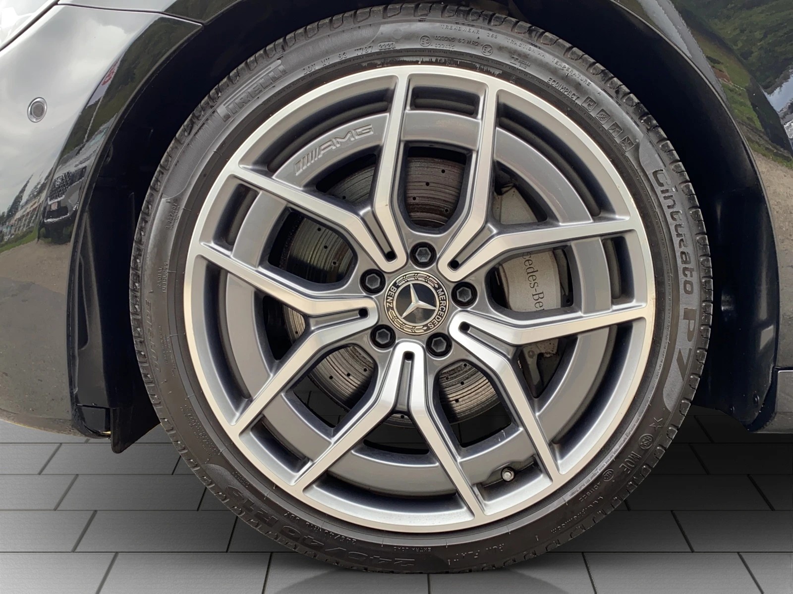 MERCEDES-BENZ E 200 AMG Line 9G-Tronic-image-21