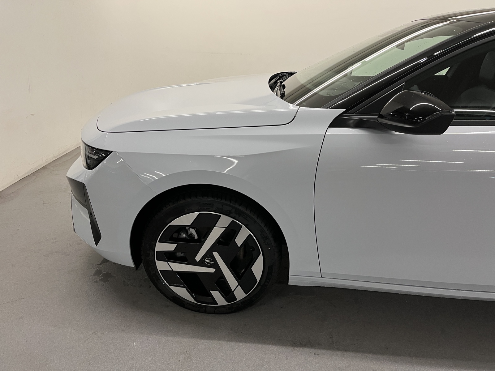 OPEL Astra-e Sports Tourer Ultimate-image-16