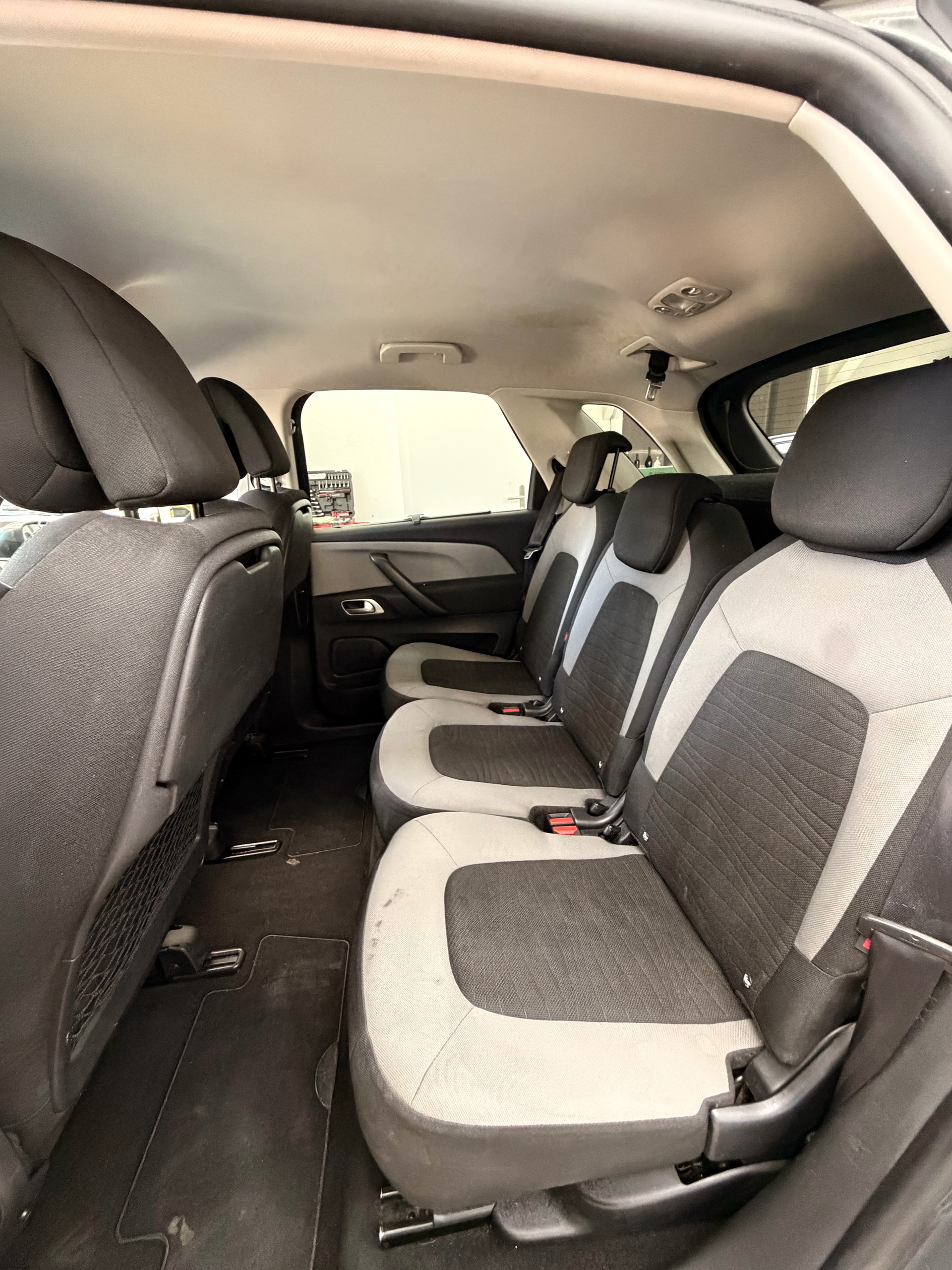 CITROEN C4 Picasso 1.6 e-HDi Intensive ETG6-image-11