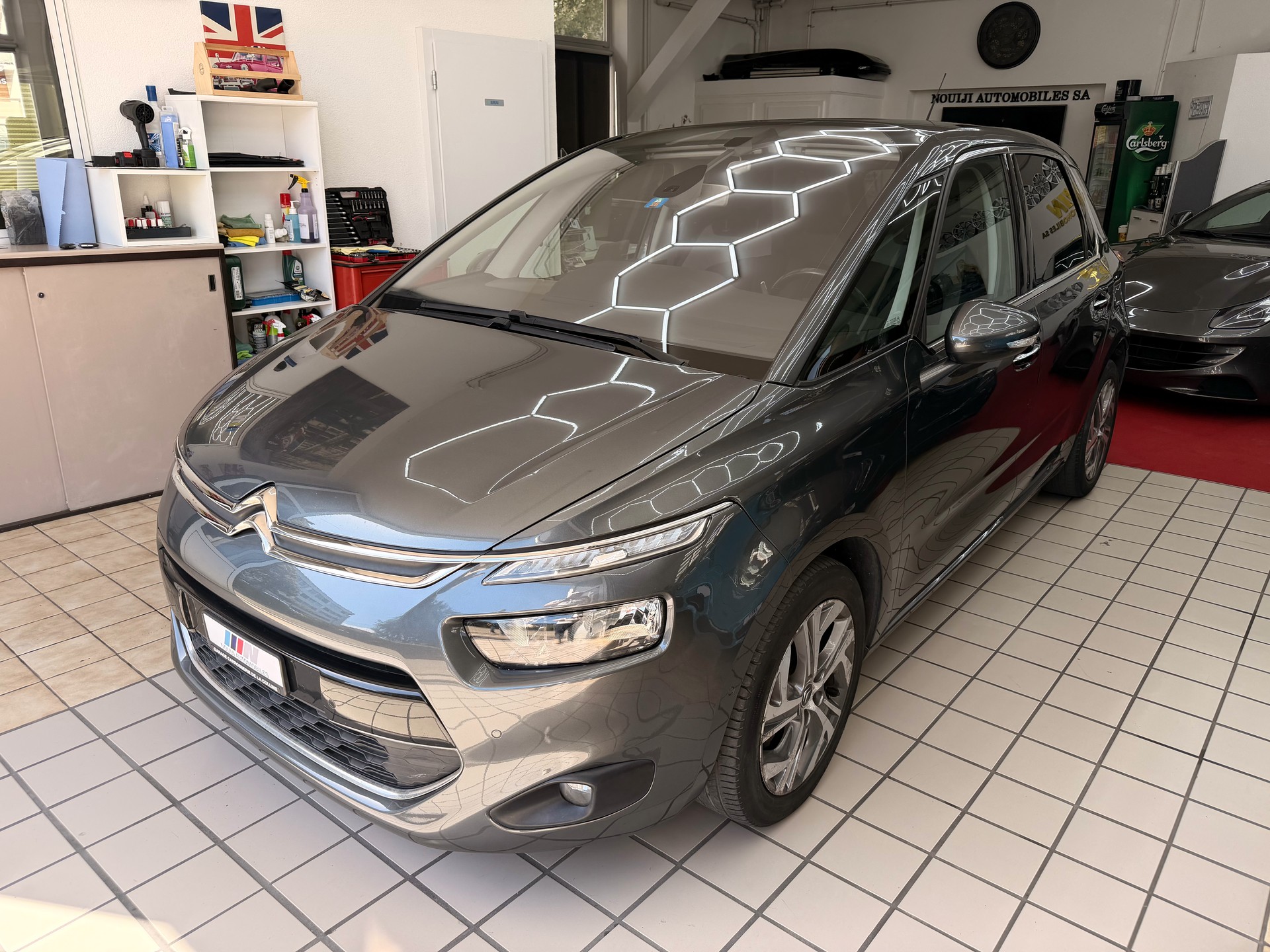 CITROEN C4 Picasso 1.6 e-HDi Intensive ETG6-image-1