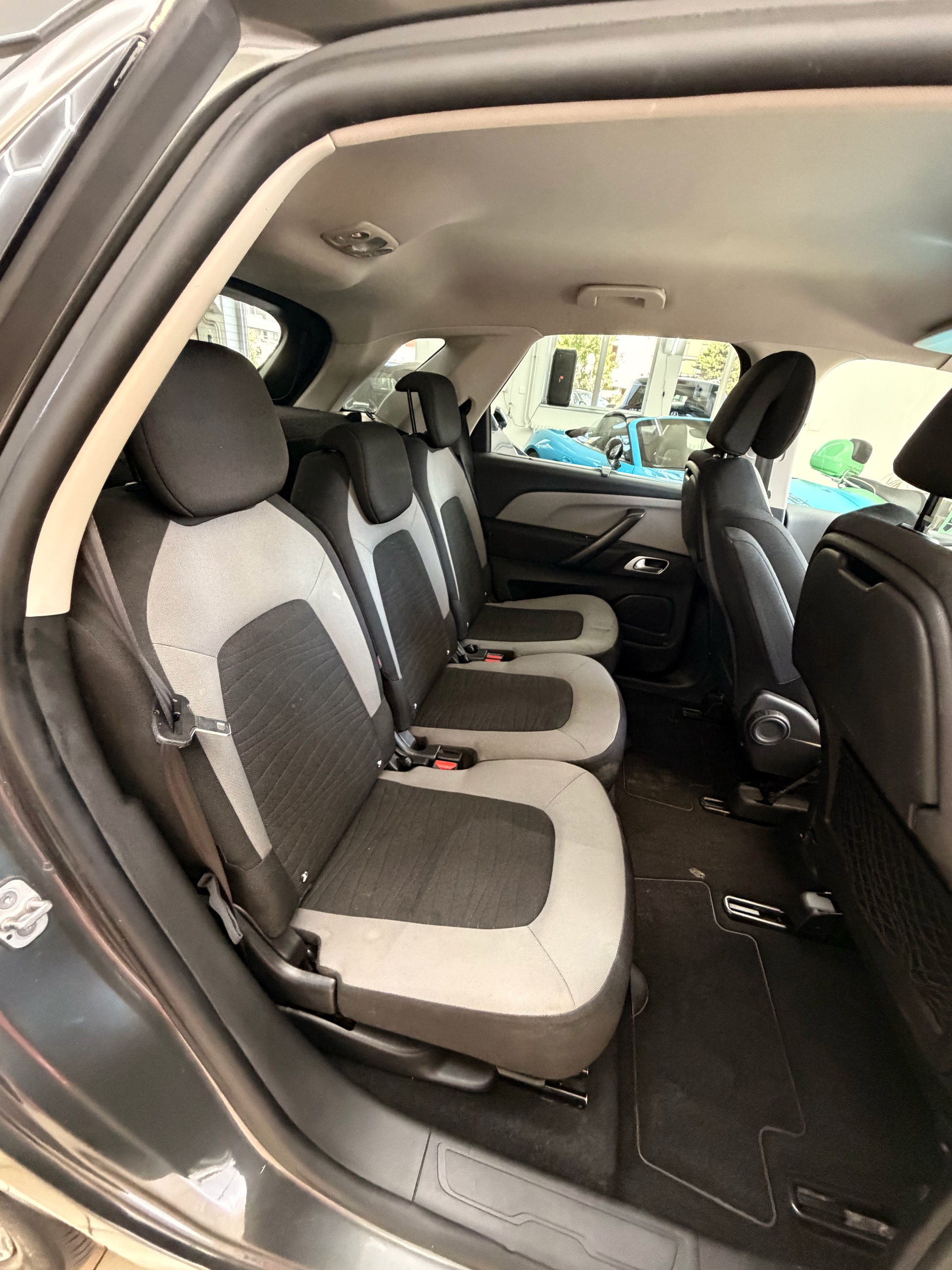 CITROEN C4 Picasso 1.6 e-HDi Intensive ETG6-image-13
