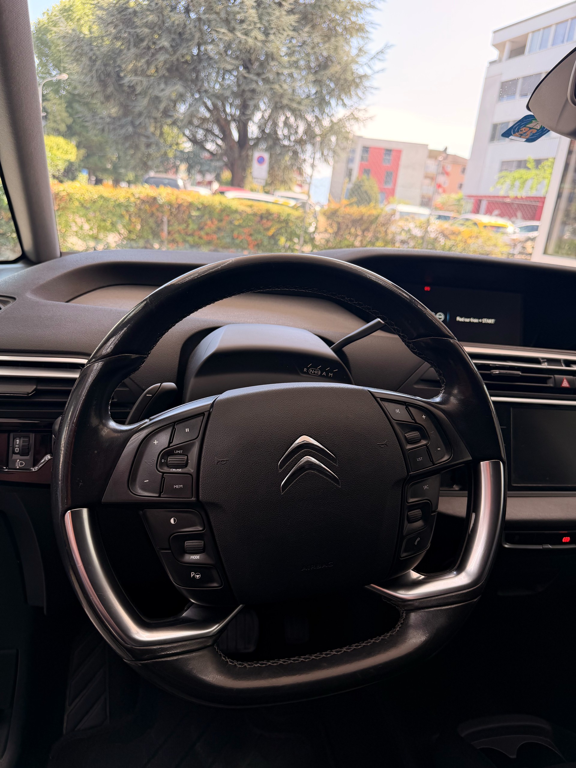 CITROEN C4 Picasso 1.6 e-HDi Intensive ETG6-image-8