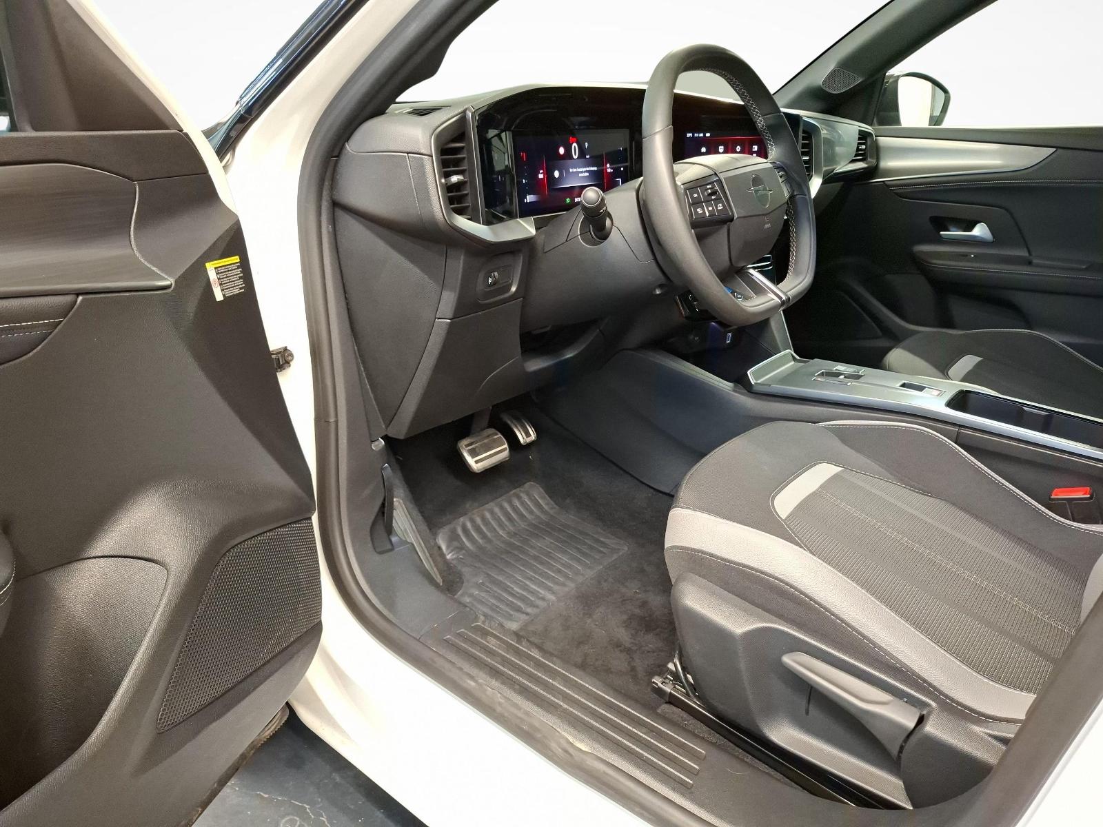 OPEL Mokka 1.2 T 130 GS Line-image-17