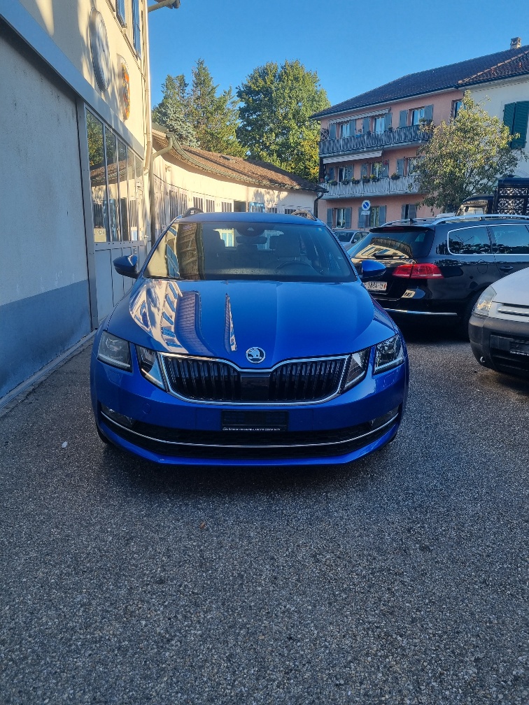 SKODA Octavia Combi 2.0 TSI Style 4x4 DSG-image-0