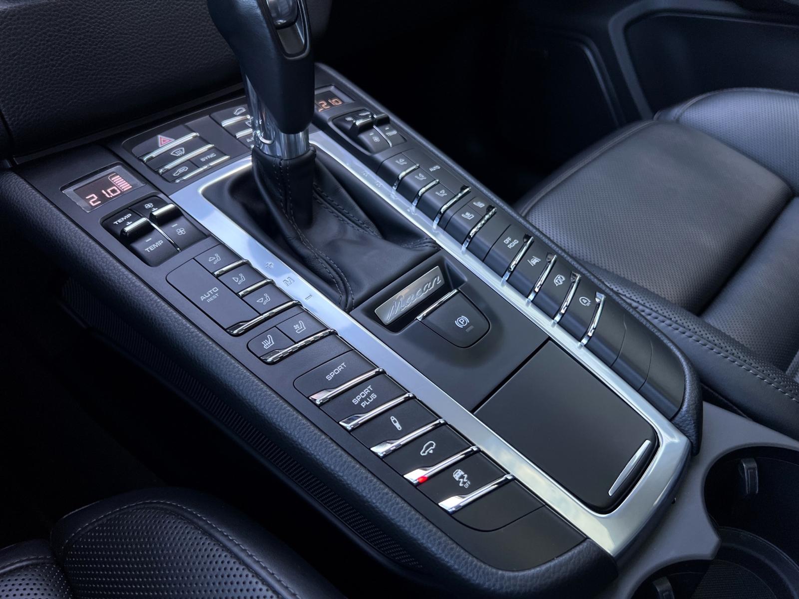 PORSCHE Macan GTS PDK-image-22