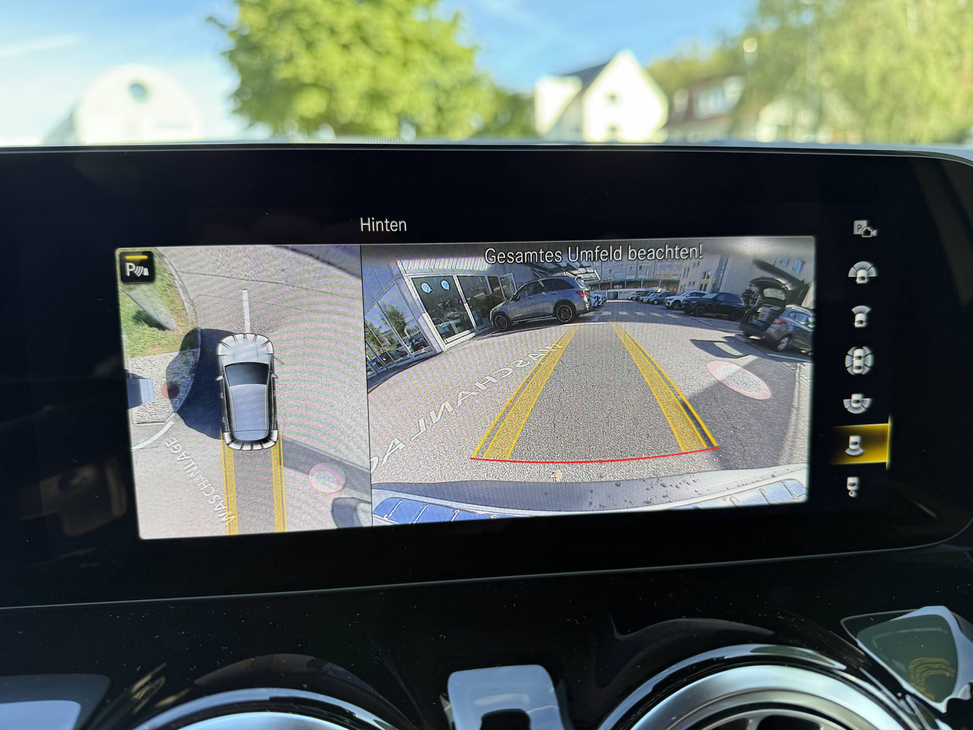 MERCEDES-BENZ EQA 350 AMG Line 4matic-image-11