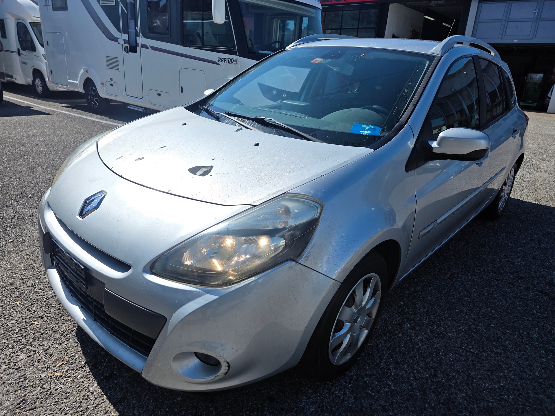RENAULT Clio Grandtour 1.2 16V Turbo Dynamique-image-1