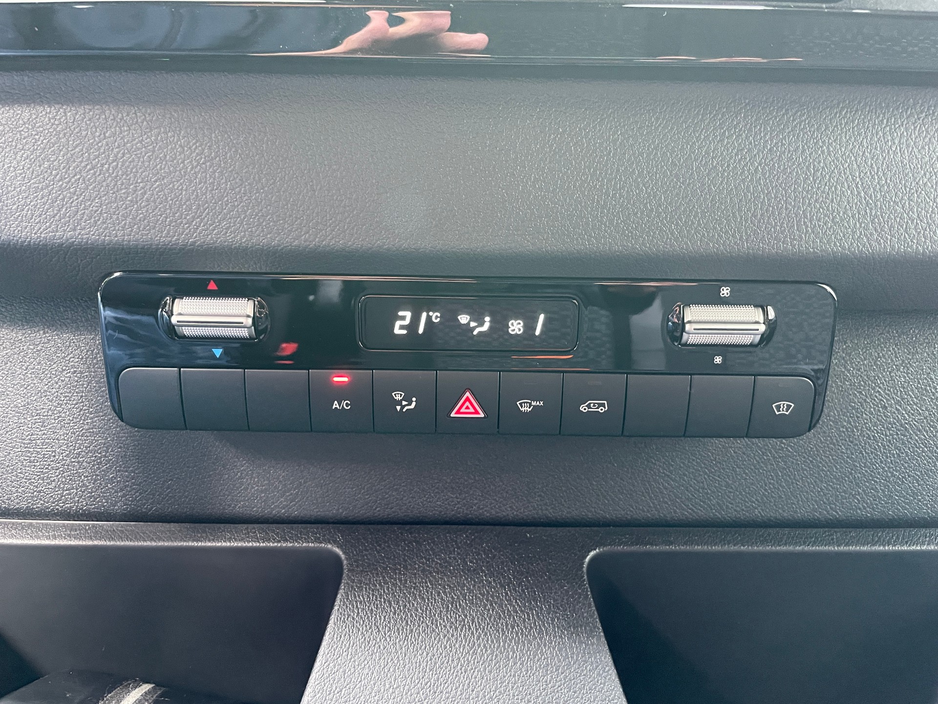 MERCEDES-BENZ Sprinter 319 CDI Lang 9G-TRONIC 4x4 ALLRAD-image-21