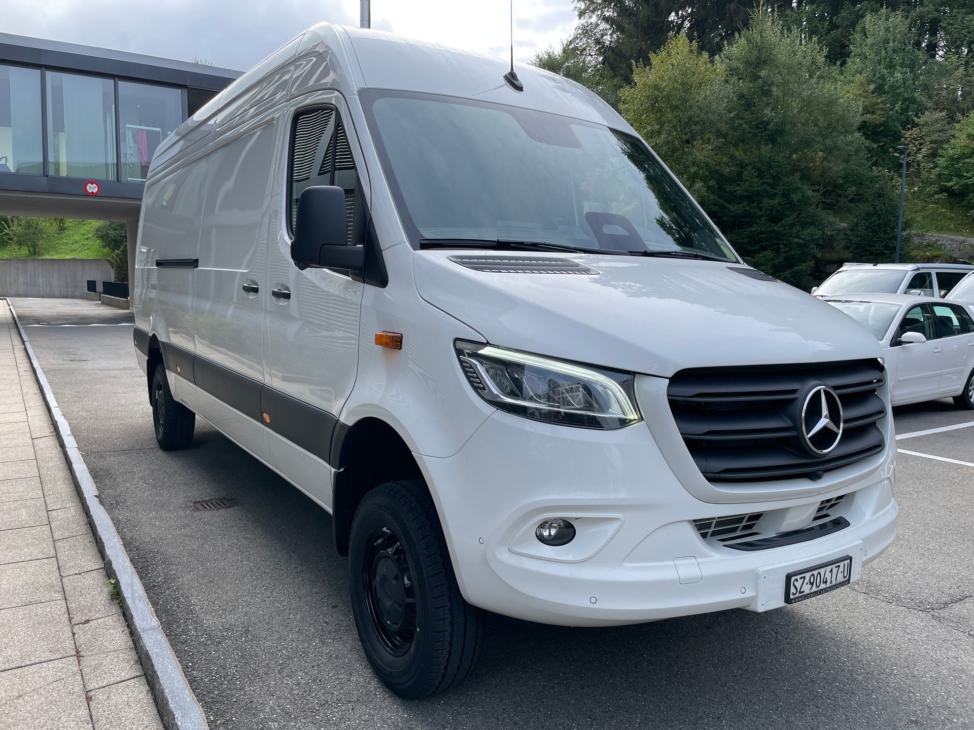 MERCEDES-BENZ Sprinter 319 CDI Lang 9G-TRONIC 4x4 ALLRAD-image-7