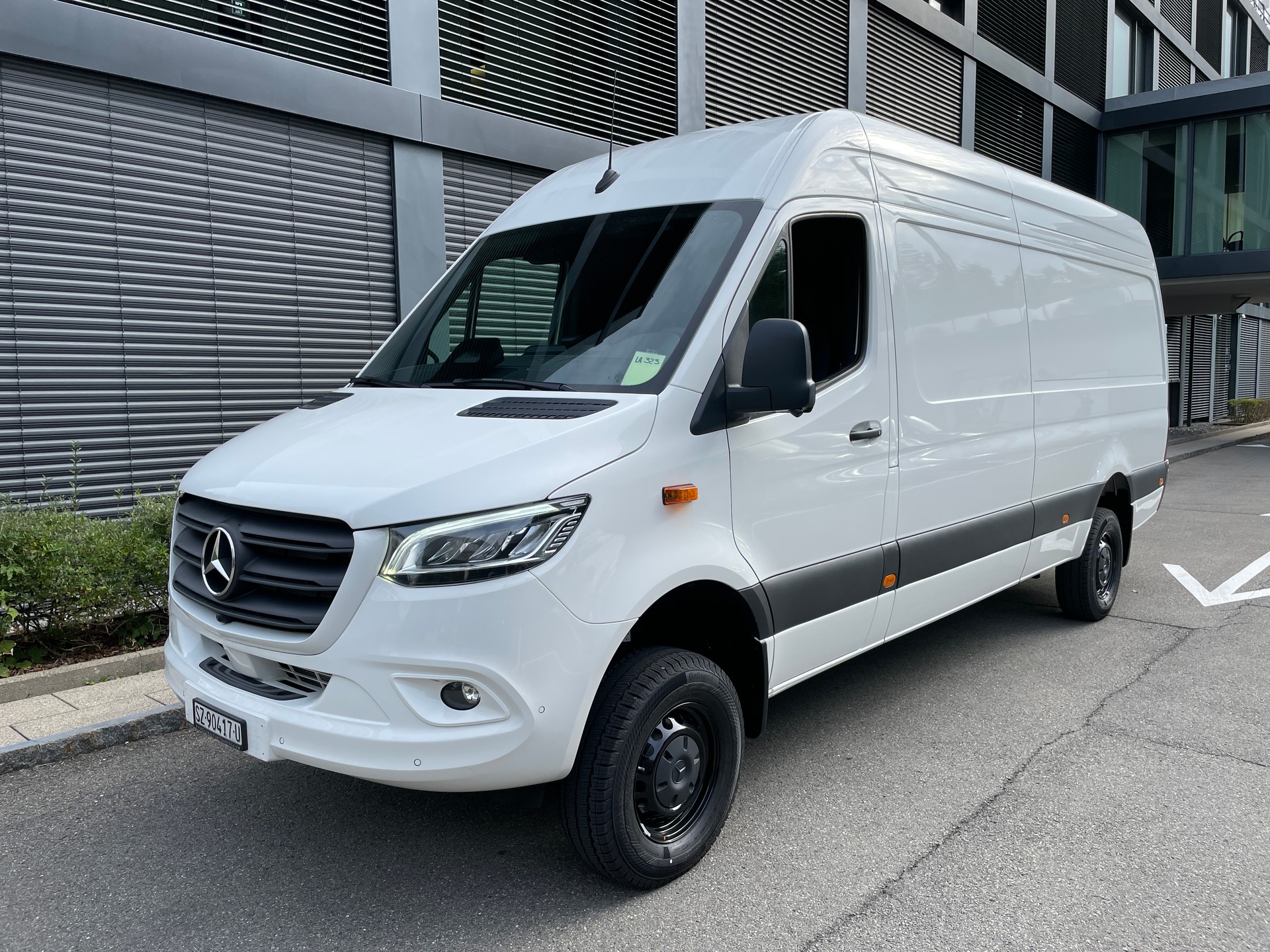 MERCEDES-BENZ Sprinter 319 CDI Lang 9G-TRONIC 4x4 ALLRAD-image-0