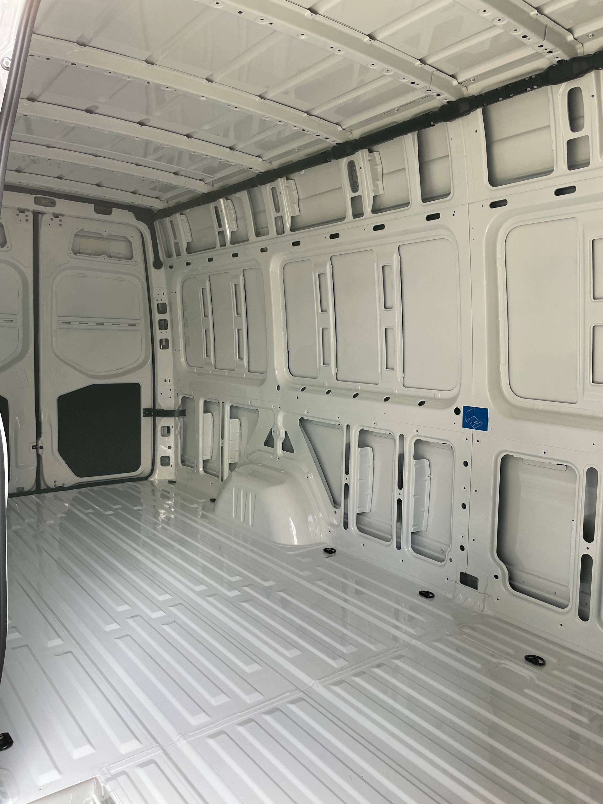 MERCEDES-BENZ Sprinter 319 CDI Lang 9G-TRONIC 4x4 ALLRAD-image-8