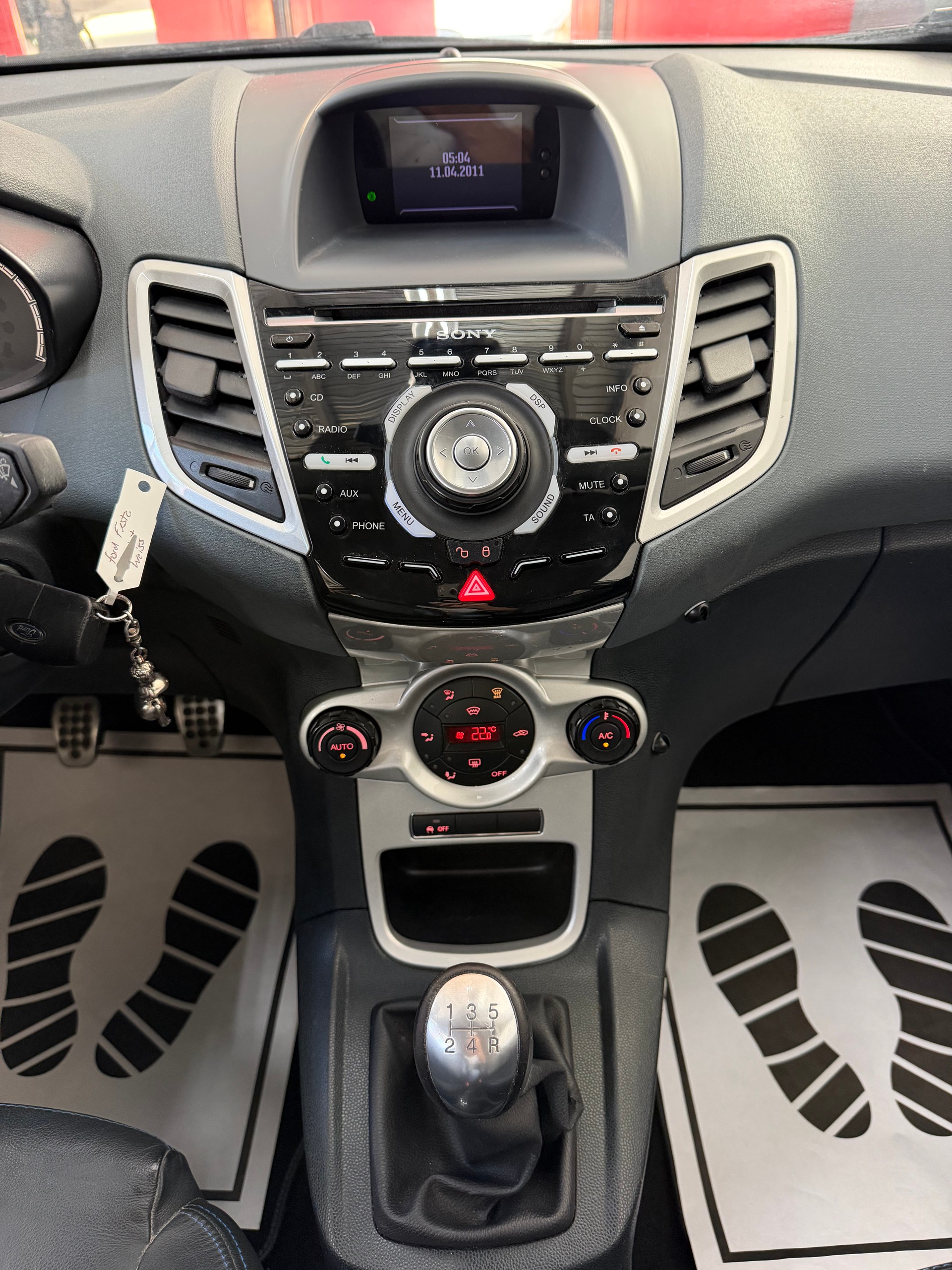 FORD Fiesta 1.6 16V Sport+ //NEU AB MFK!-image-10