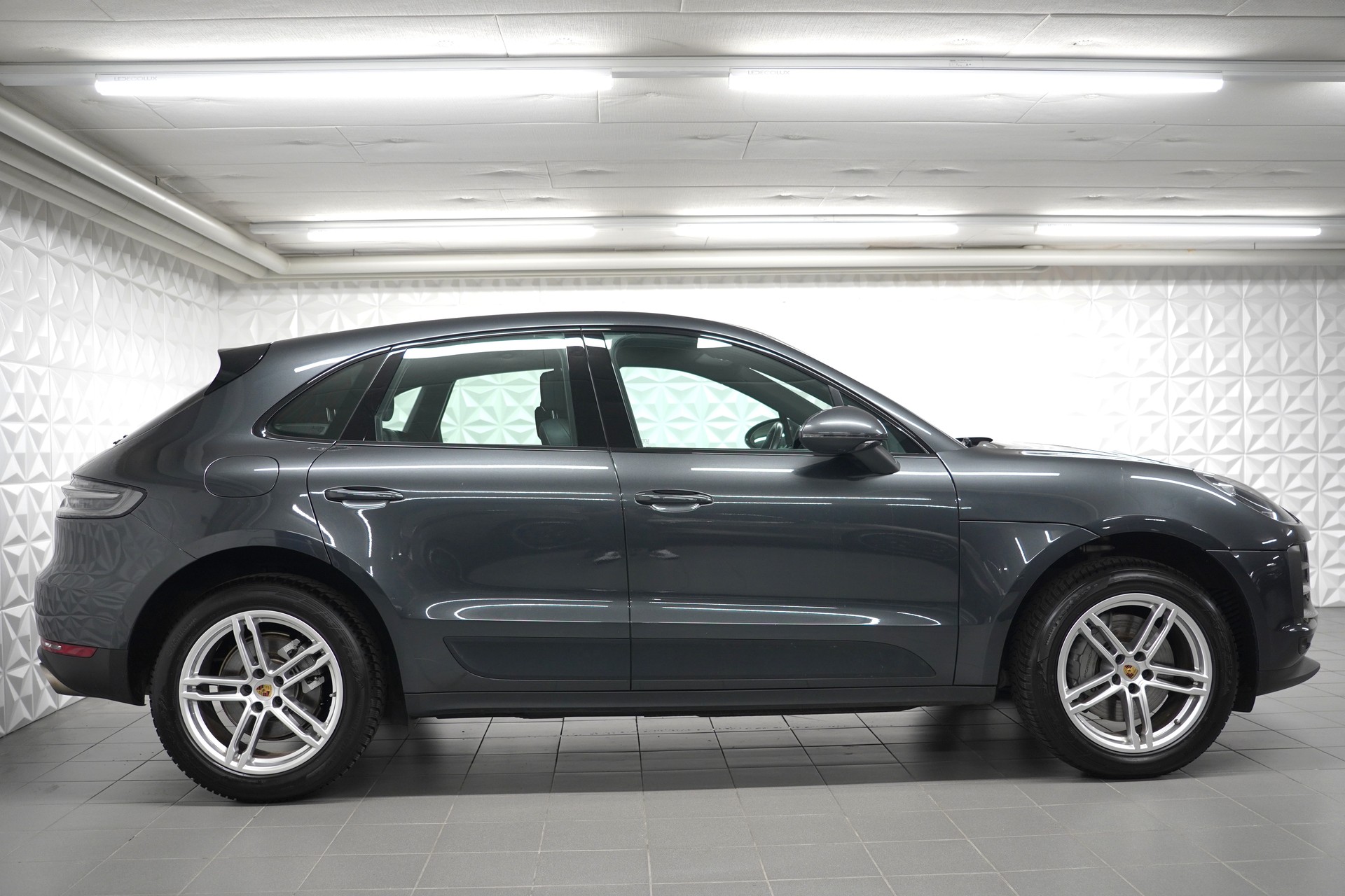 PORSCHE Macan S PDK-image-5