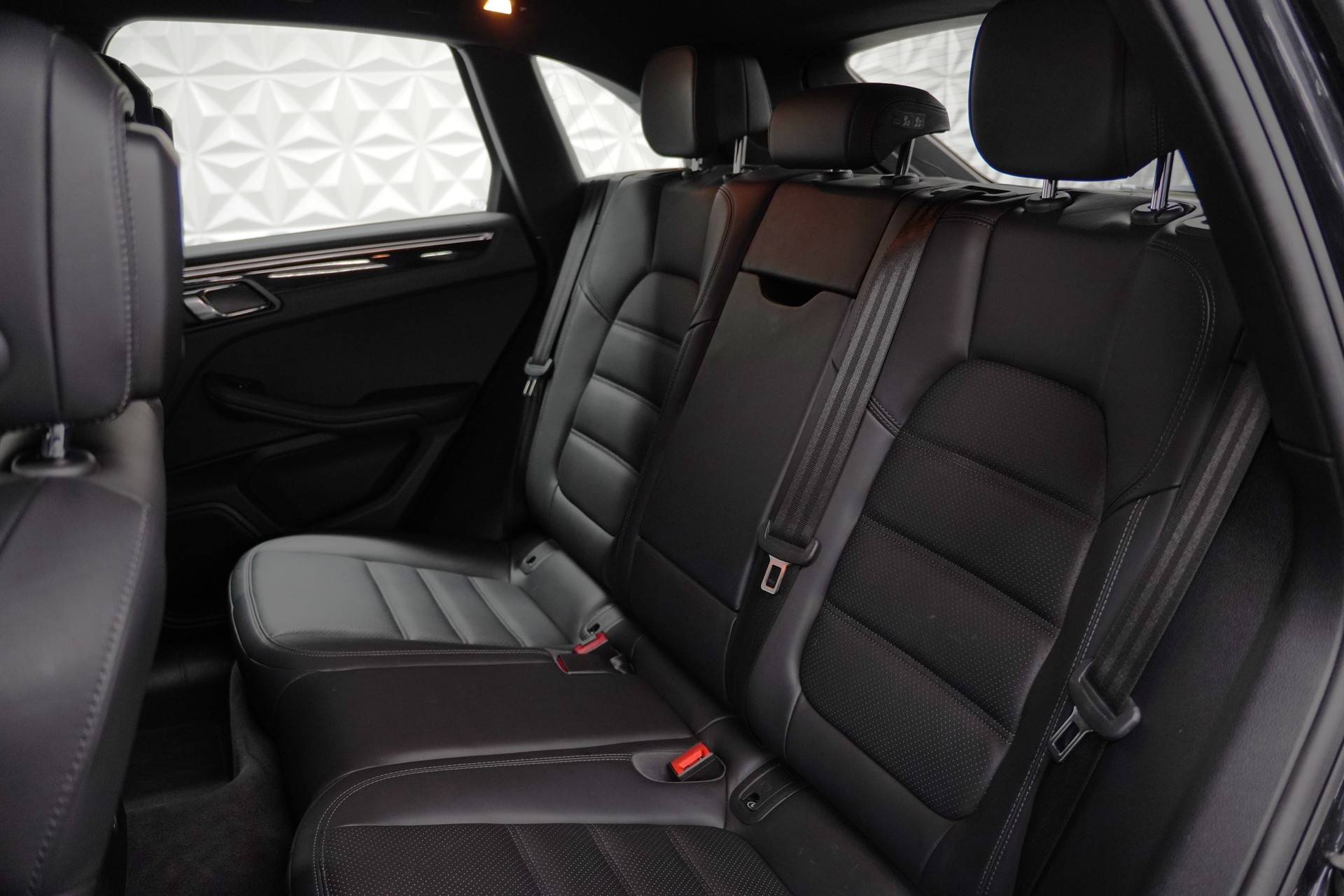 PORSCHE Macan S PDK-image-22