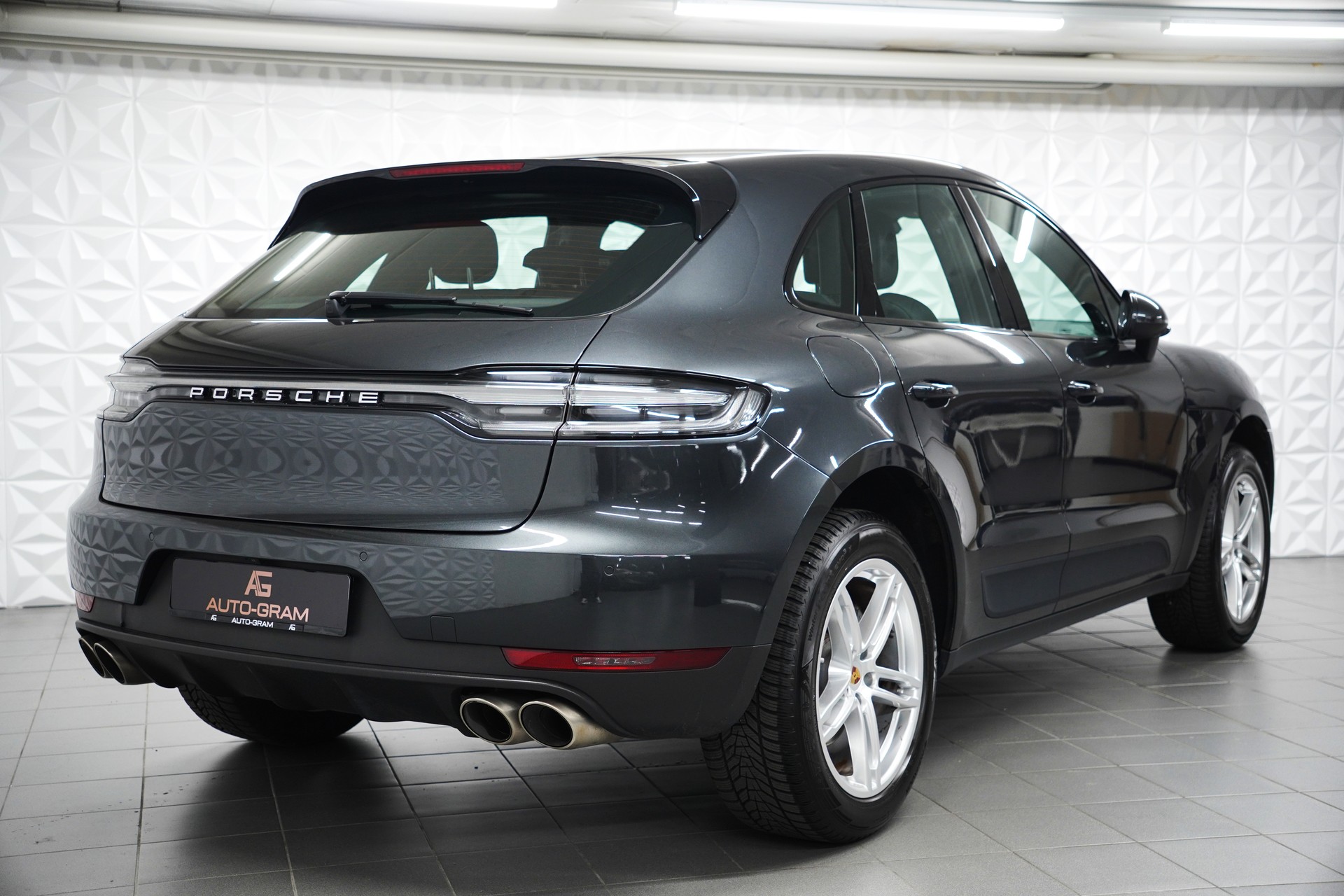 PORSCHE Macan S PDK-image-4