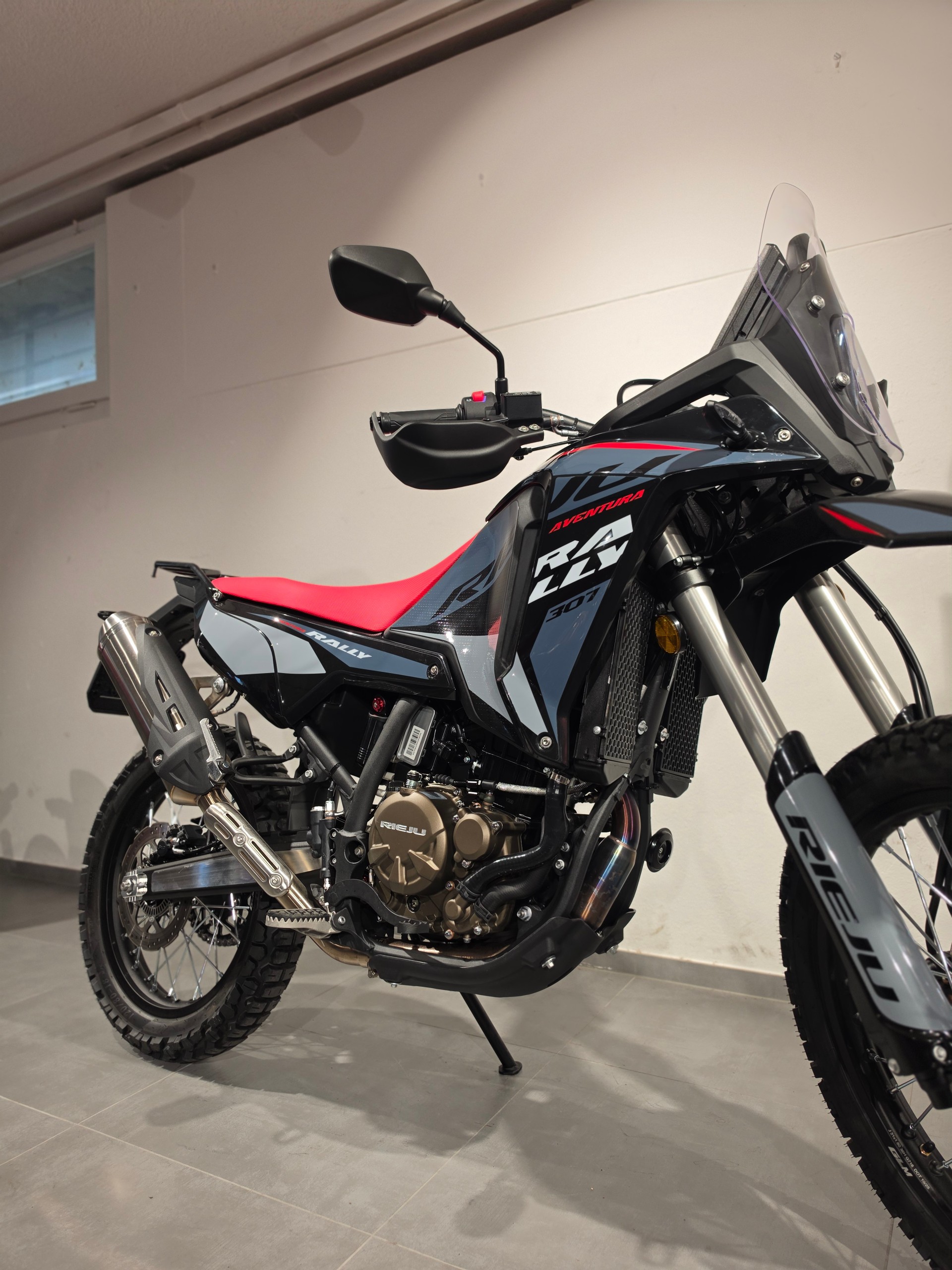 RIEJU Rally 307-showroom-element-1