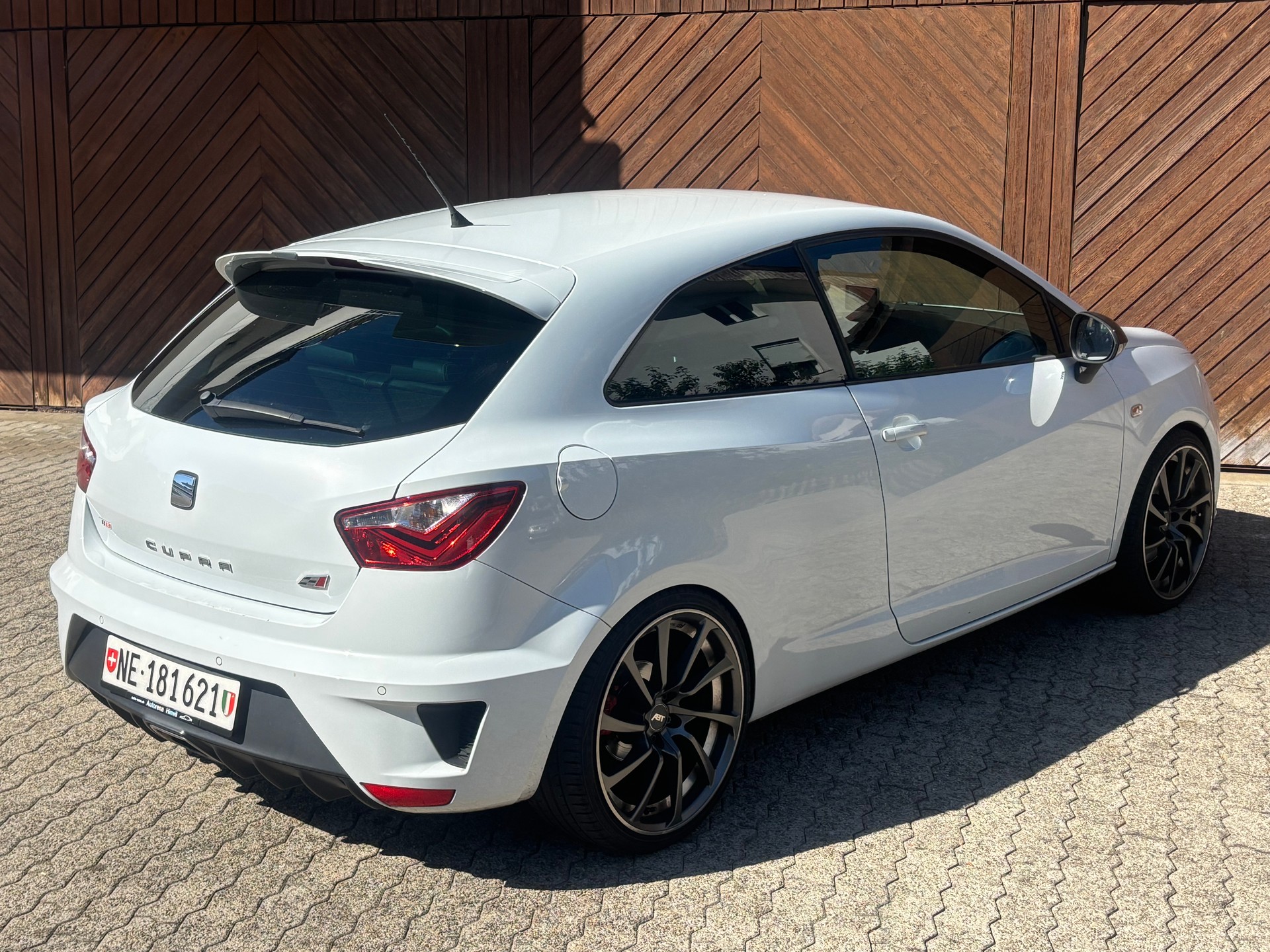 SEAT 1.4 TSI 210 Cupra R13 DSG-image-0
