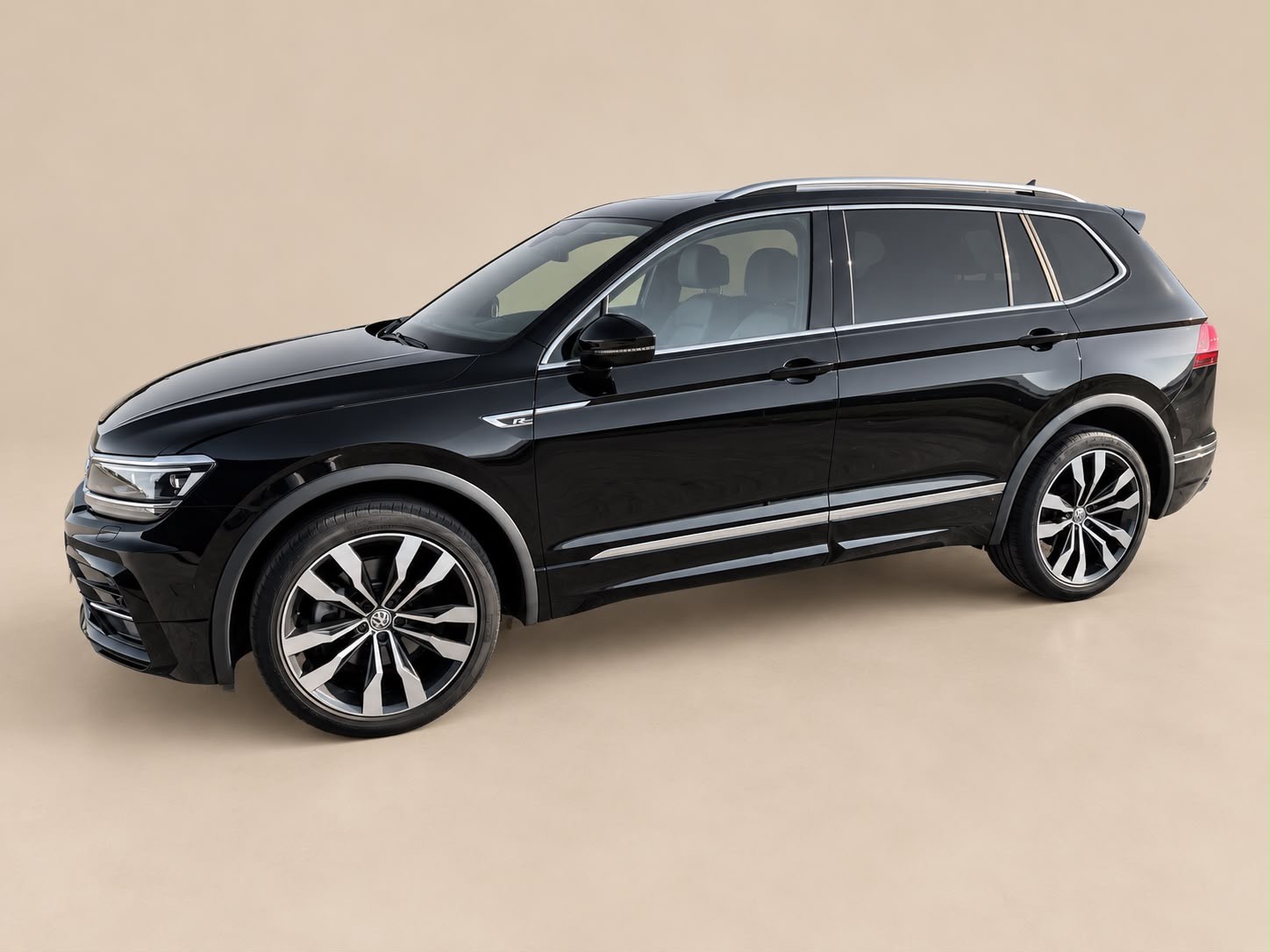 VW Allspace 2.0 TDI SCR Highline DSG 4Motion R-Line-image-0