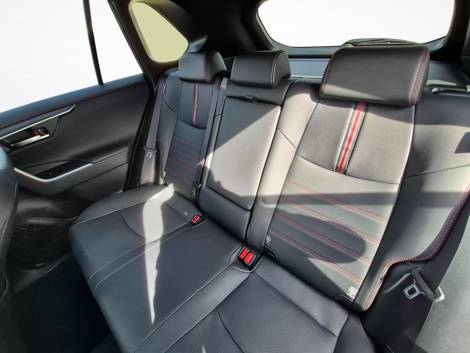 TOYOTA RAV4 2.5 Plug-In-Hybrid Platinum-image-11