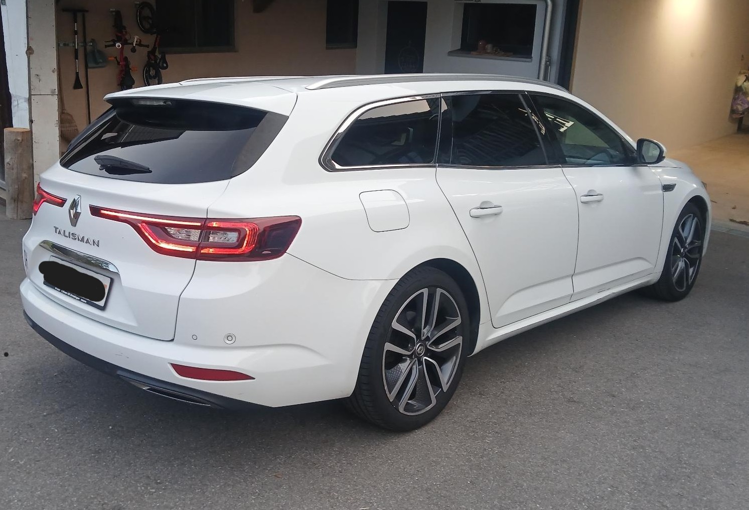 RENAULT 1.6 TCe 200 Intens-image-1