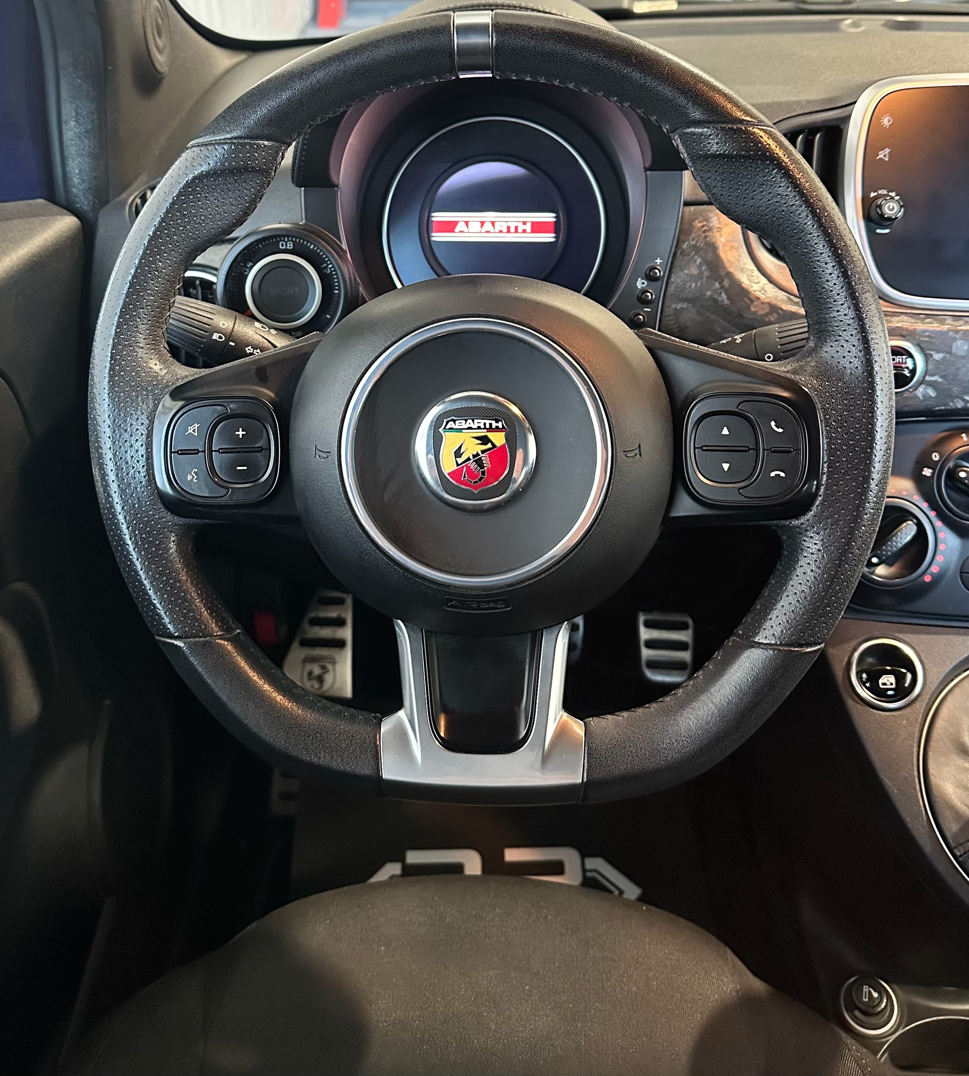 FIAT 595 1.4 16V Turbo Abarth Pista-image-10