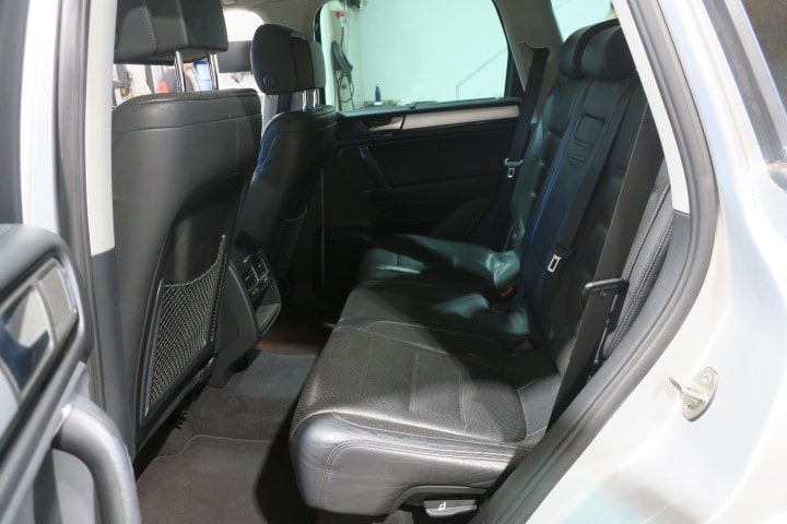 VW Touareg 3.0 TDI BlueMotion Technology Tiptronic-image-5
