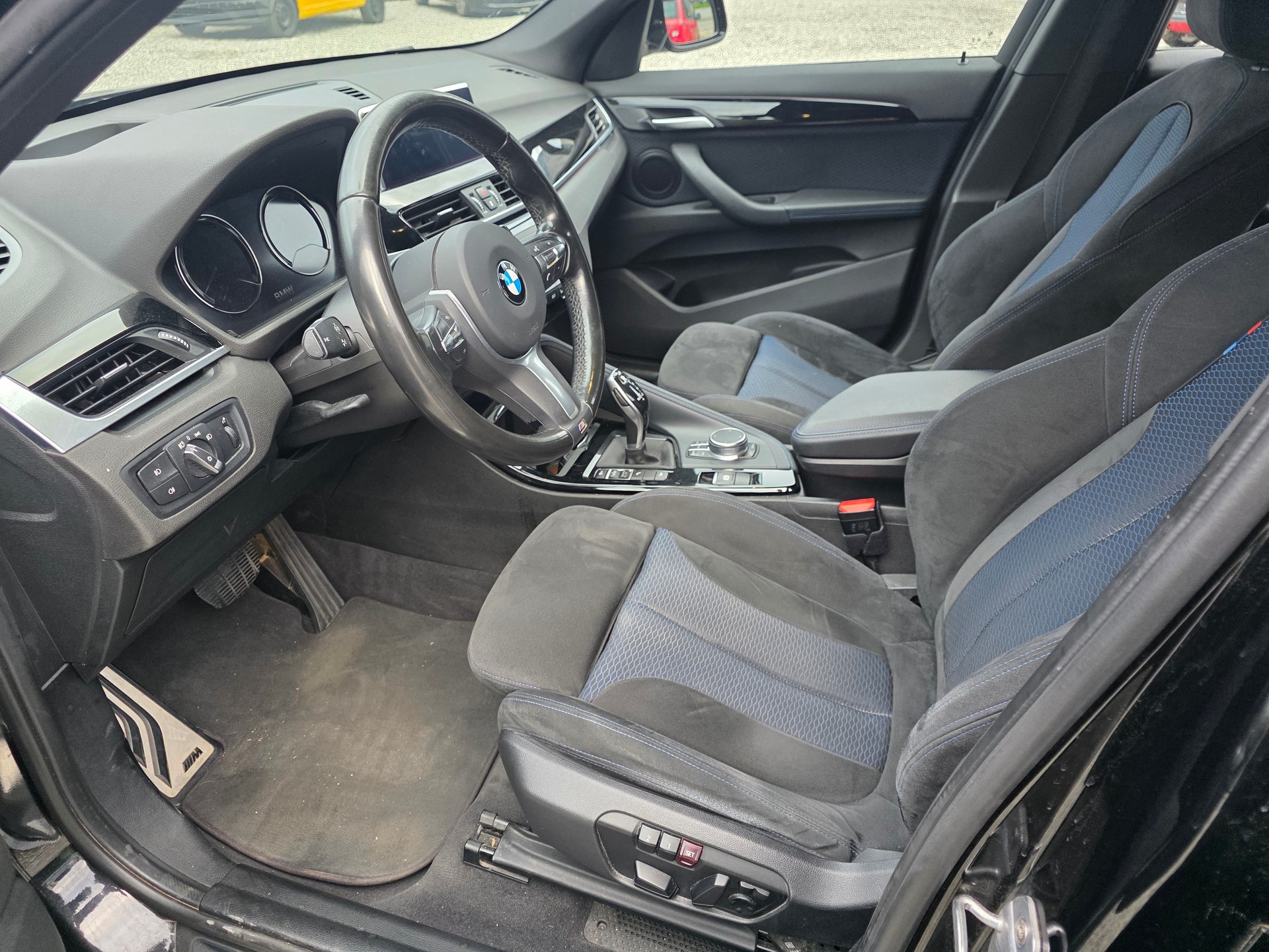 BMW X1 xDrive 20d M Sport Steptronic-image-6