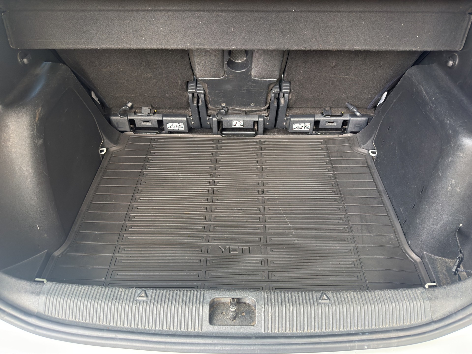 SKODA Yeti 1.4 TSI Active Outdoor 4x4 DSG-image-18
