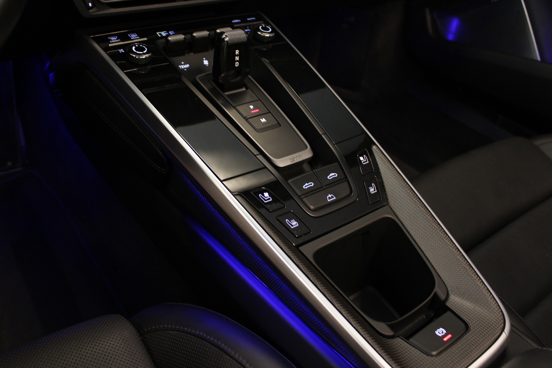 PORSCHE 911 Turbo S Cabriolet PDK-image-25