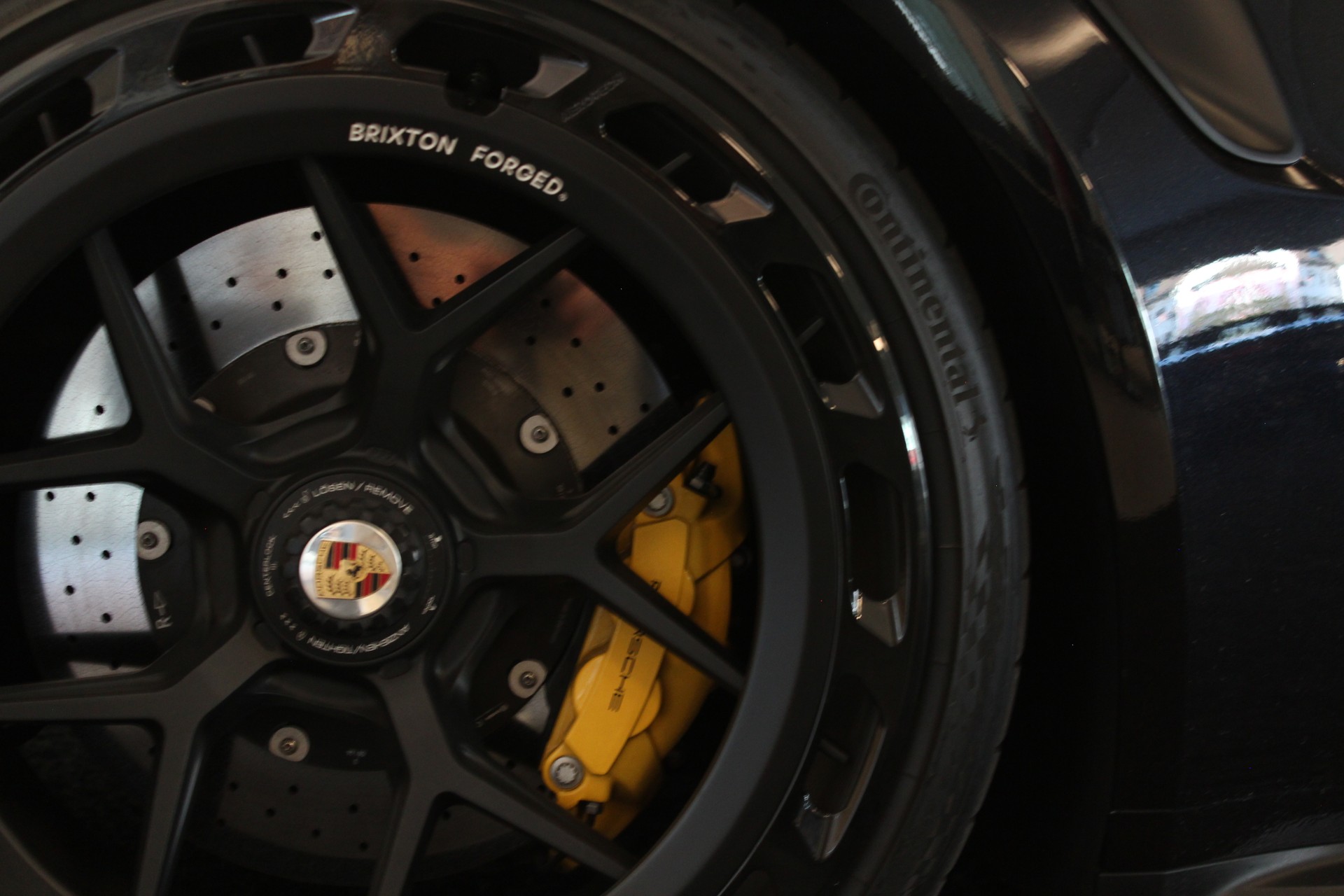 PORSCHE 911 Turbo S Cabriolet PDK-image-10