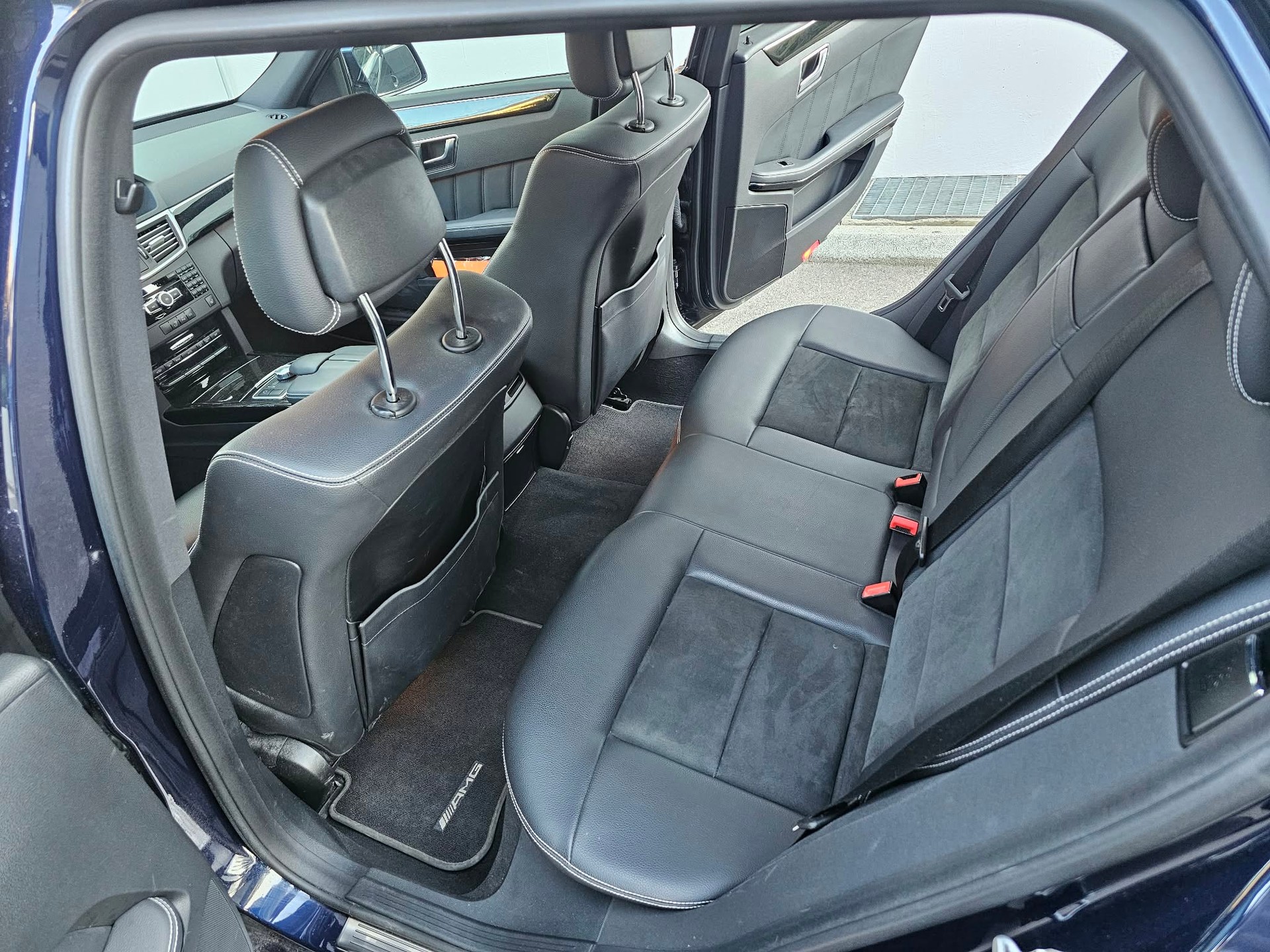 MERCEDES-BENZ E 250 CDI BlueEF Avantgarde 4m-image-2