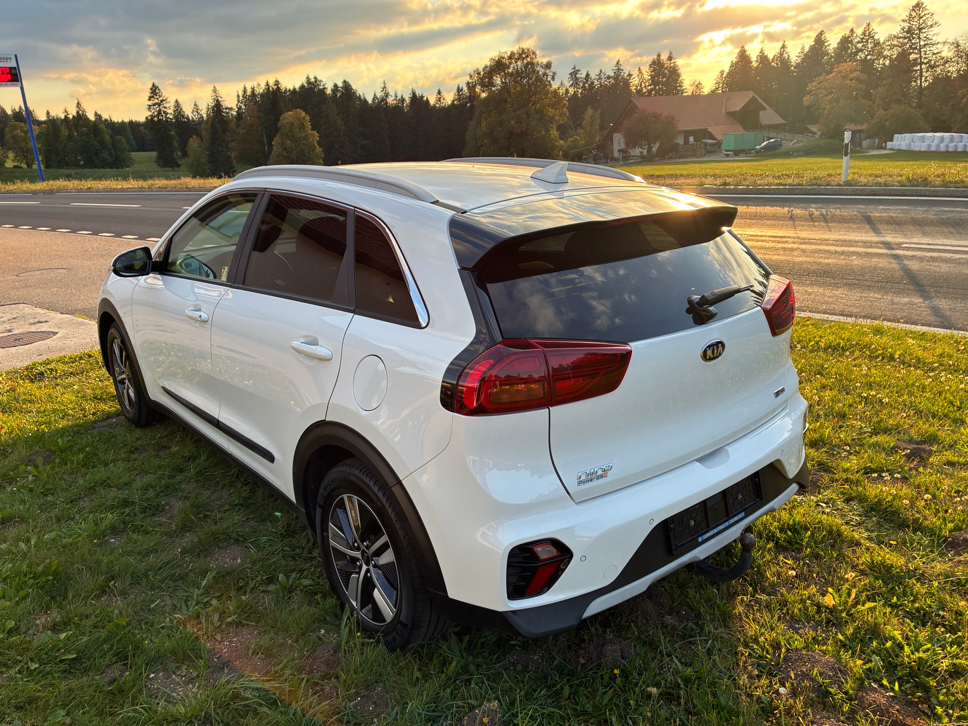 KIA Niro 1.6GDi Hybrid Power 25 DCT-image-6