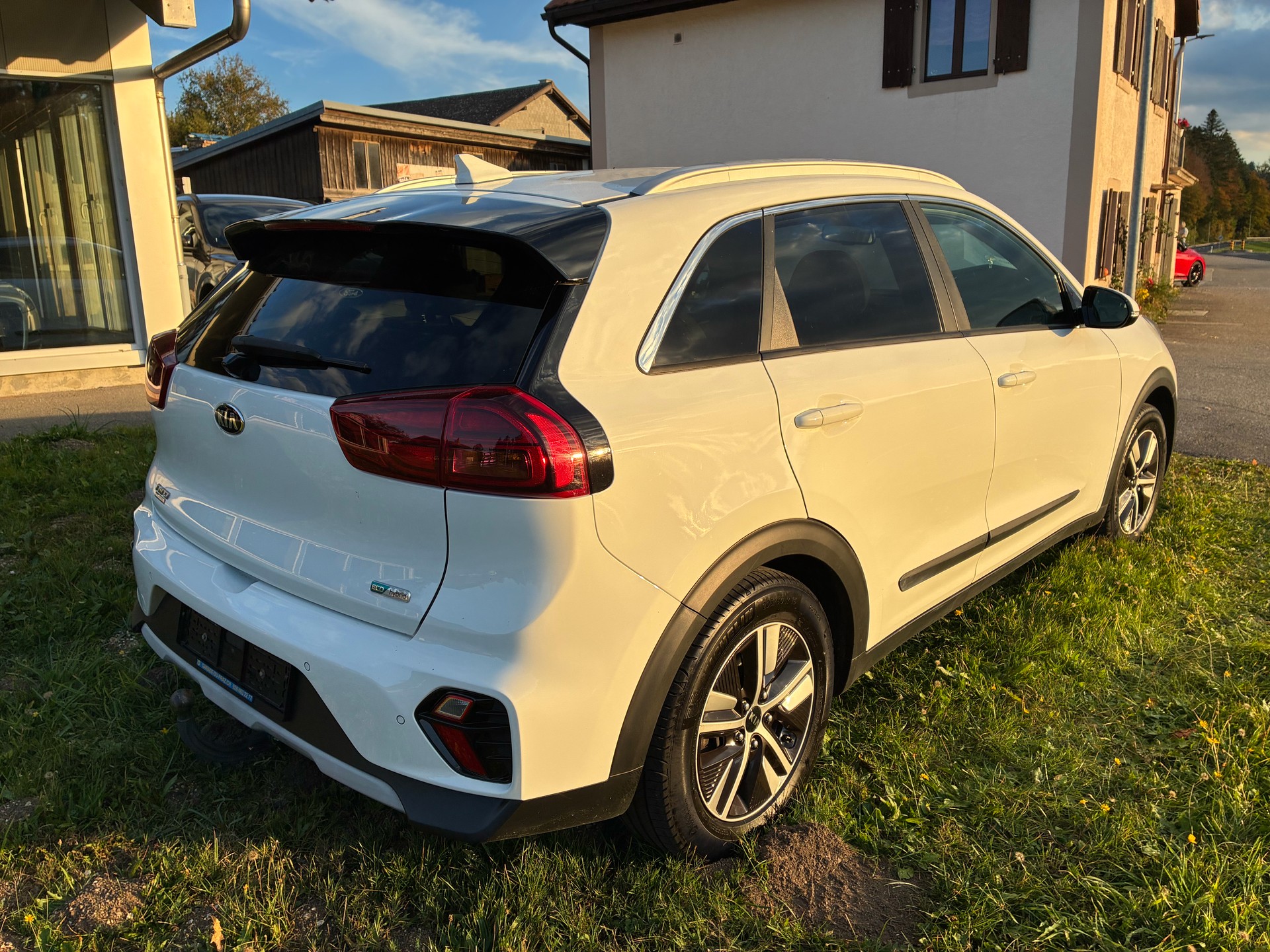 KIA Niro 1.6GDi Hybrid Power 25 DCT-image-4