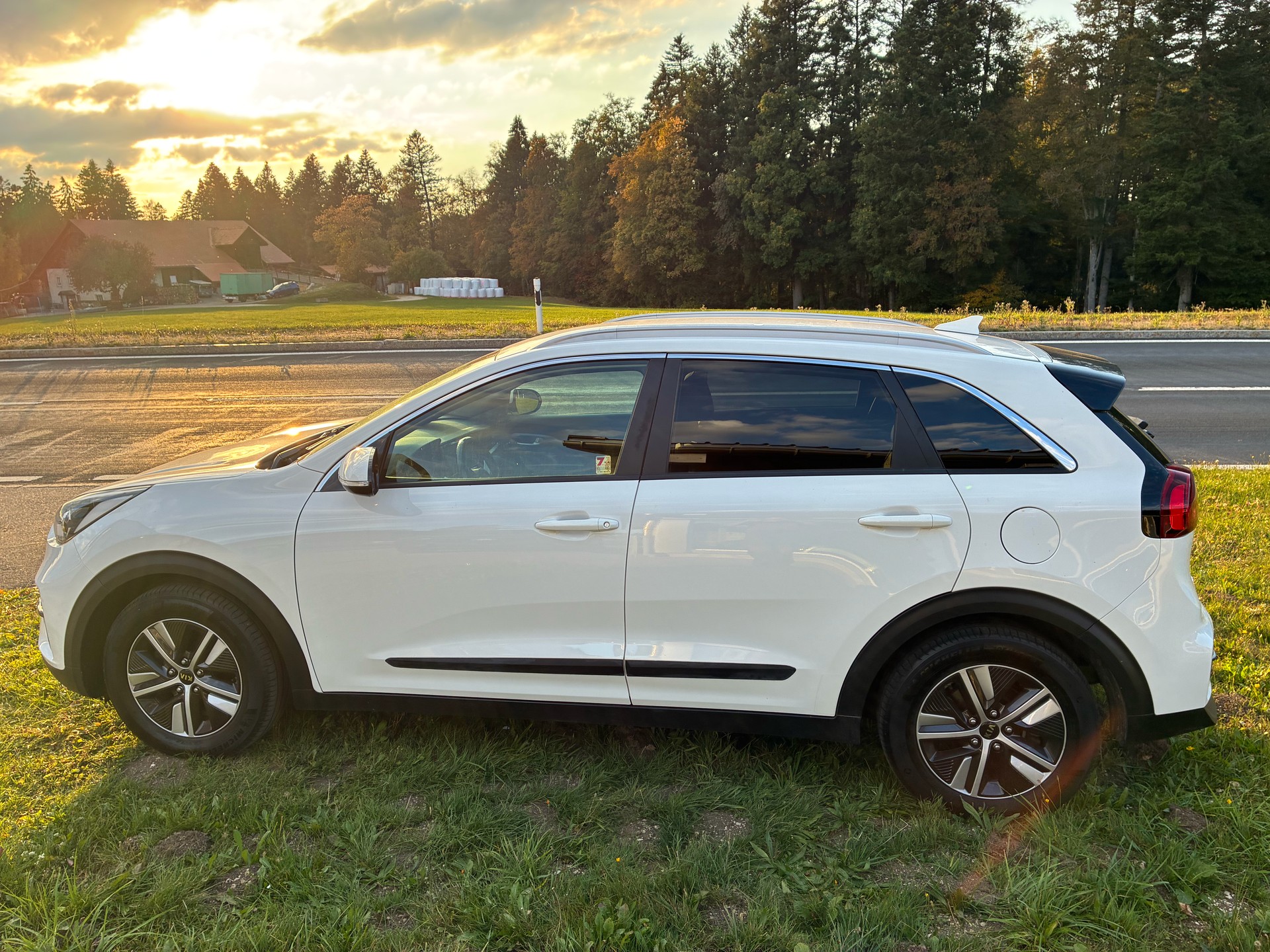 KIA Niro 1.6GDi Hybrid Power 25 DCT-image-7