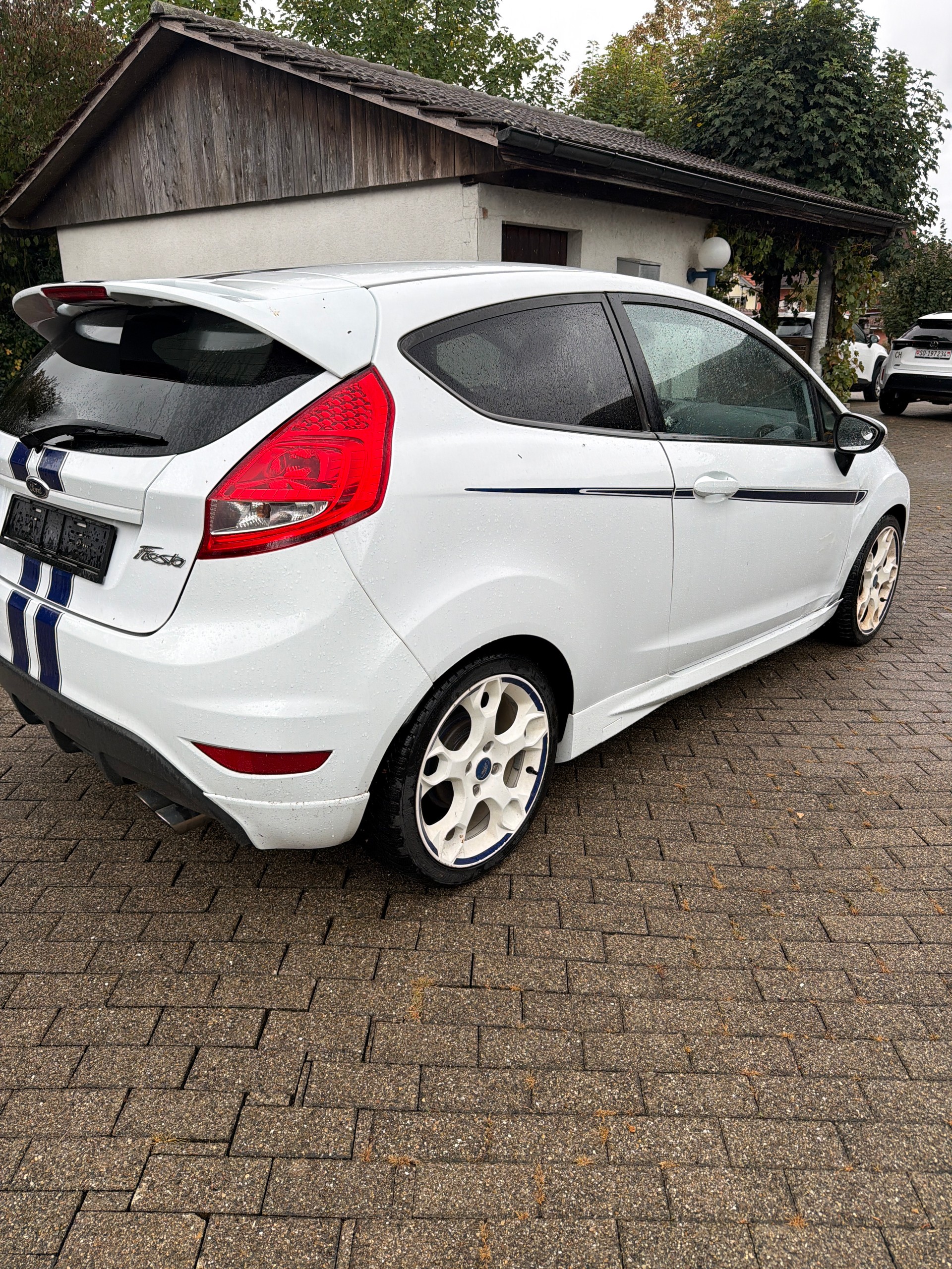 FORD Fiesta 1.6 16V Sport+-image-5