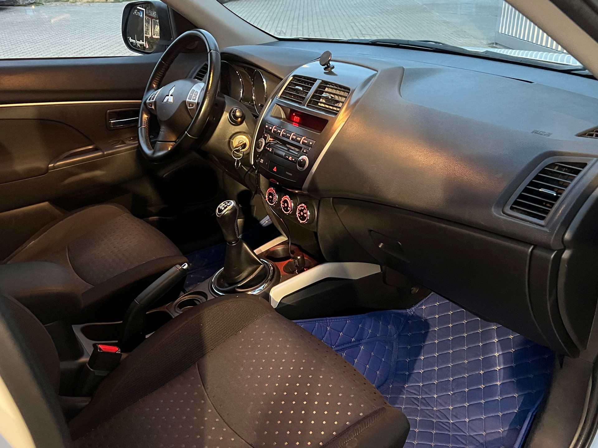 MITSUBISHI ASX 1.6 Super Jubilé 2WD-image-10