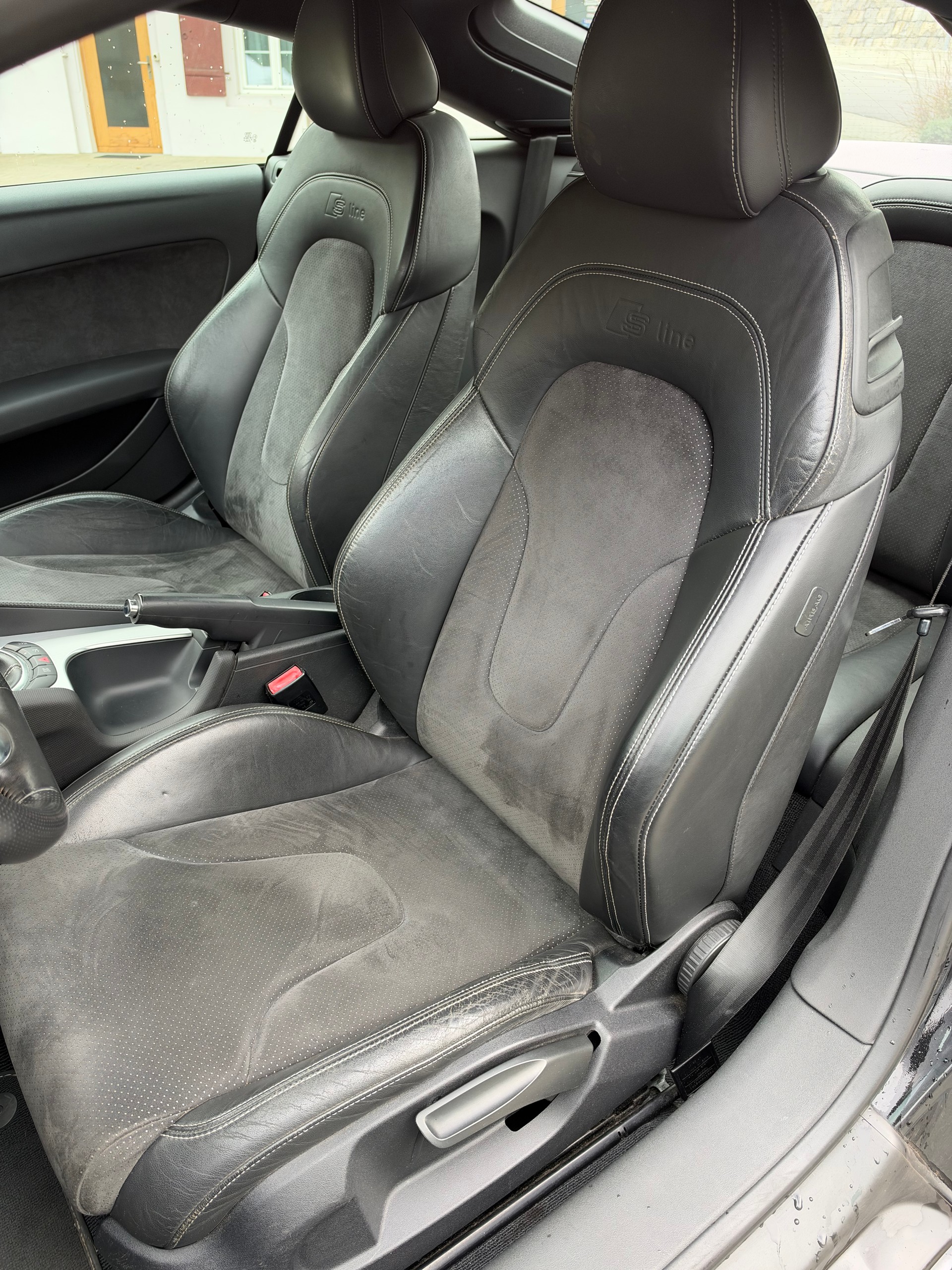 AUDI TT Coupé 2.0 TFSI-image-10