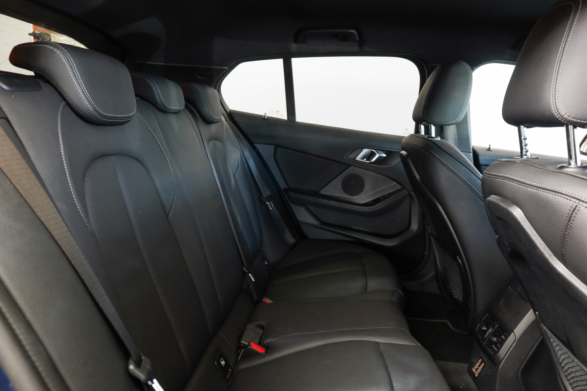 BMW 120d xDrive Steptronic Sport Line • Phytonic Blue • Head-Up • harman/kardon-image-9