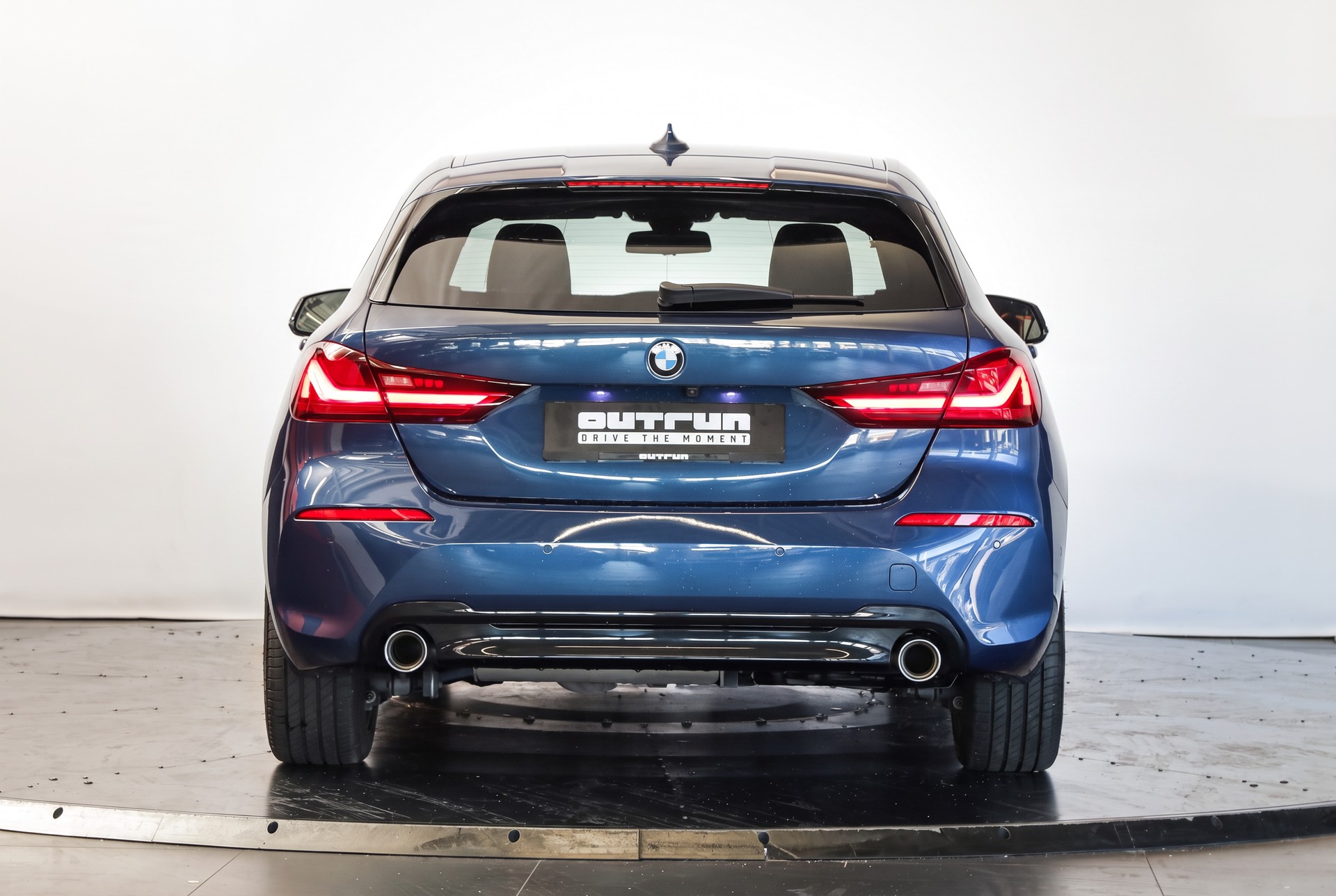 BMW 120d xDrive Steptronic Sport Line • Phytonic Blue • Head-Up • harman/kardon-image-2