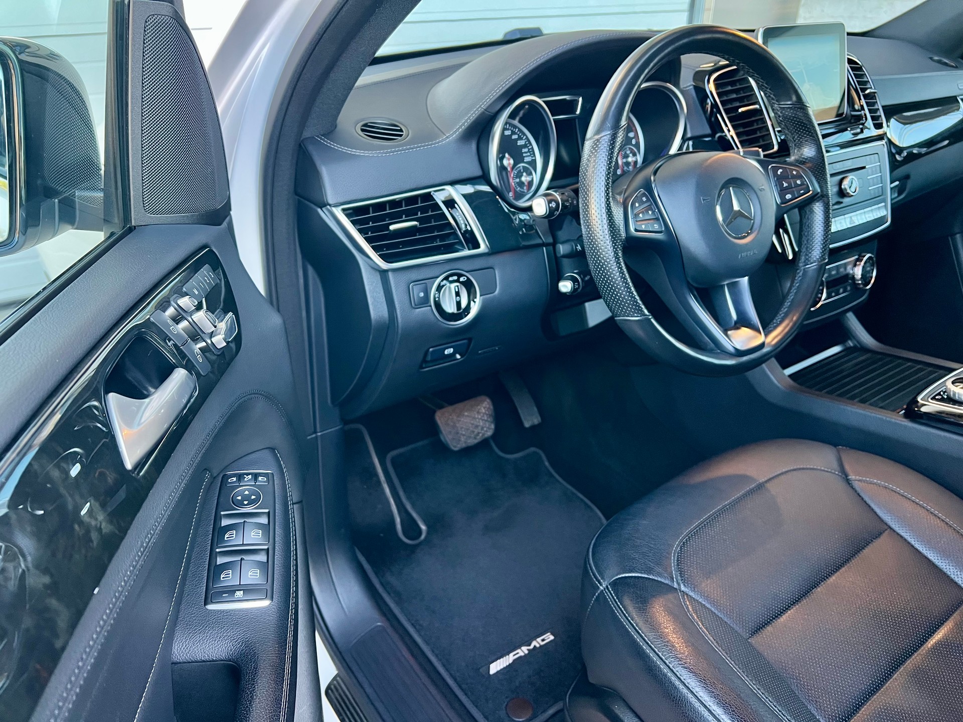 MERCEDES-BENZ GLE 350 d Executive AMG 4Matic 9G-Tronic-image-12