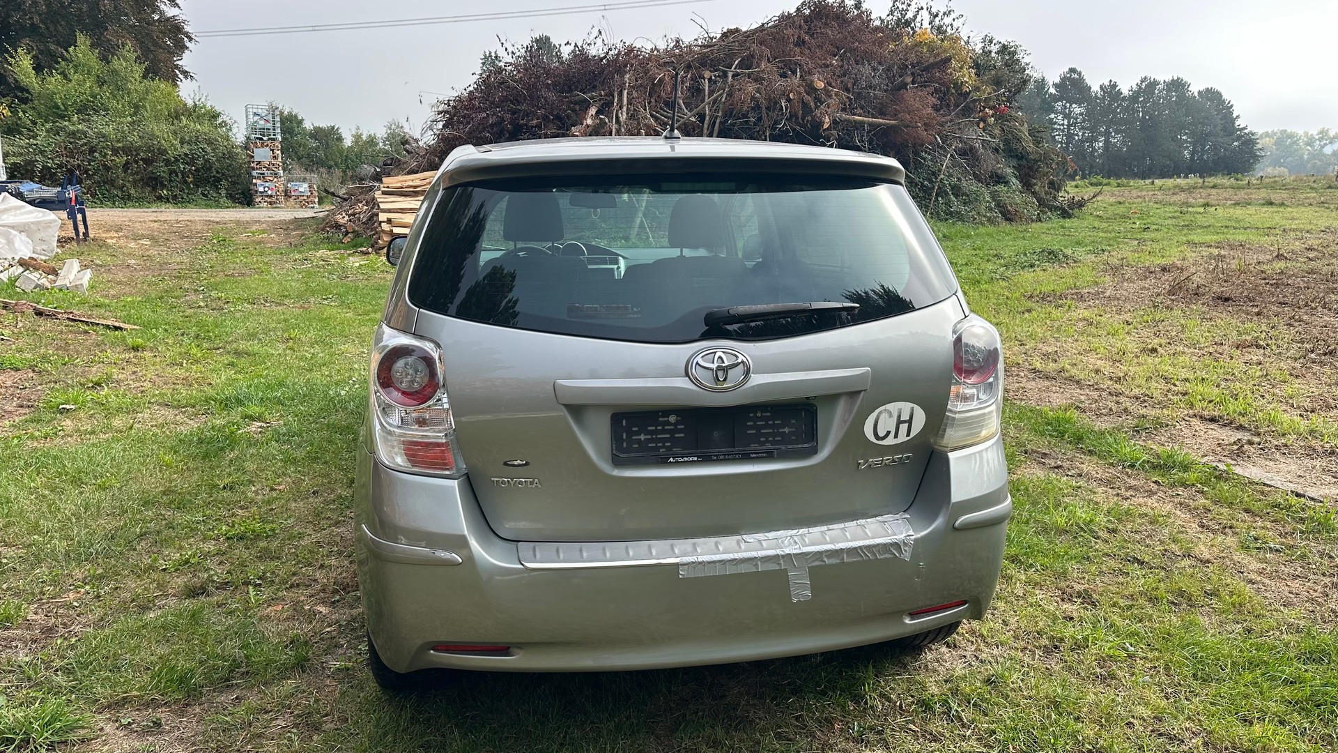 TOYOTA Verso 2.0 D-4D Linea Luna-image-4