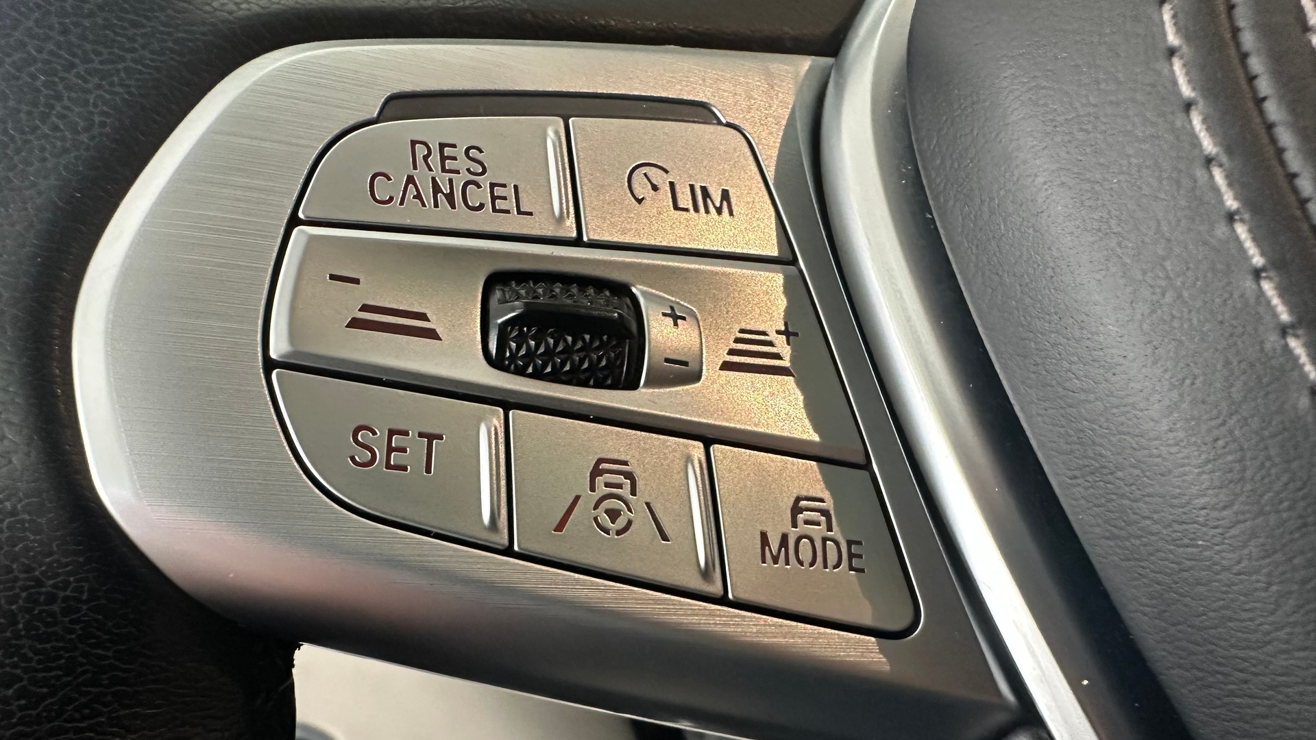 BMW X7 40d xDrive-image-14