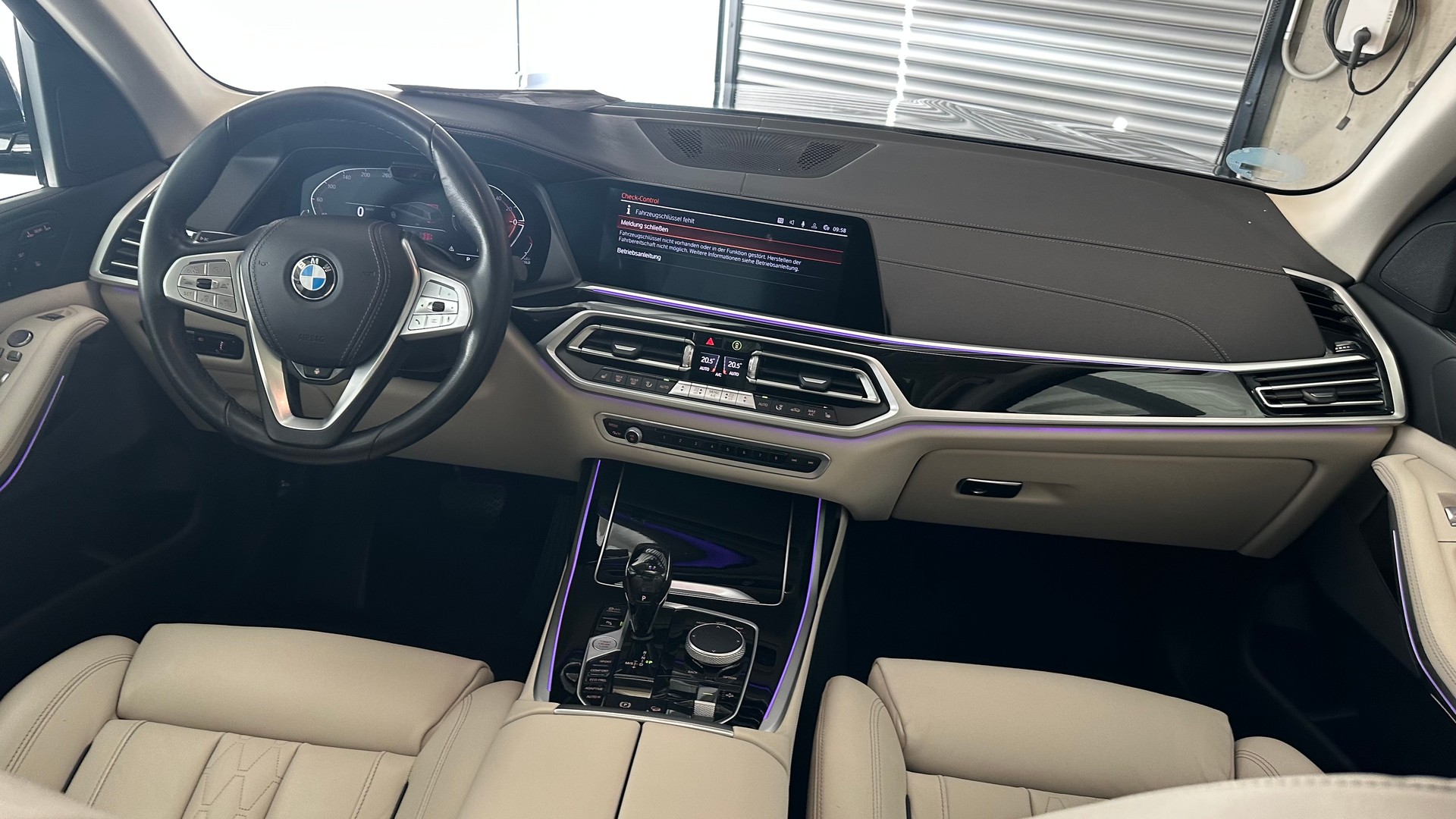 BMW X7 40d xDrive-image-23