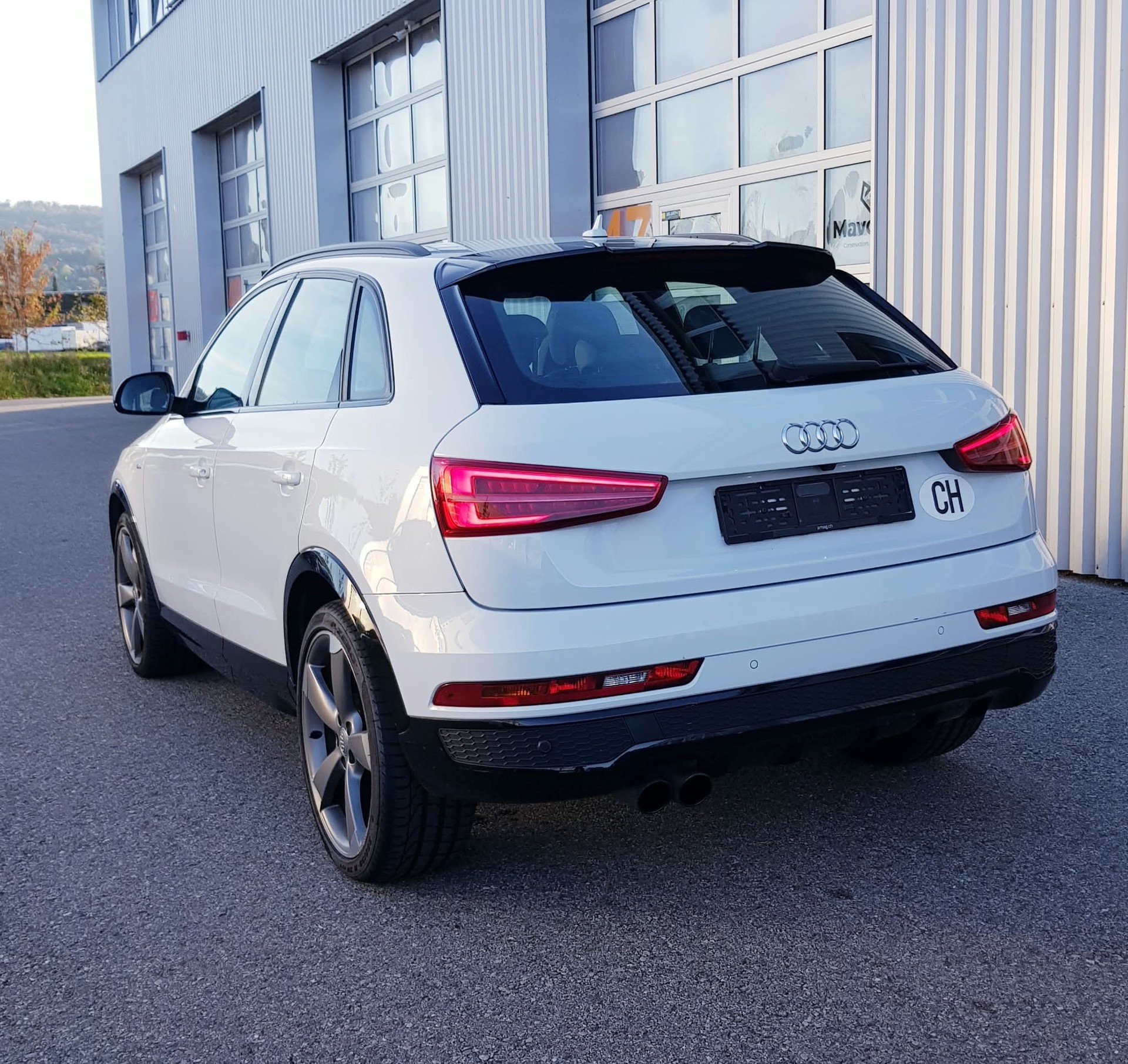 AUDI Q3 1.4 TFSI sport S-tronic-image-2