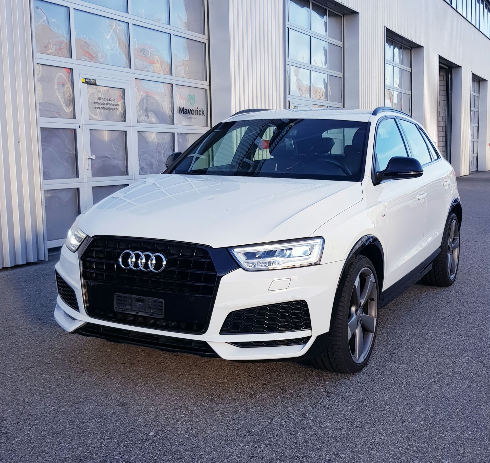 AUDI Q3 1.4 TFSI sport S-tronic-image-0