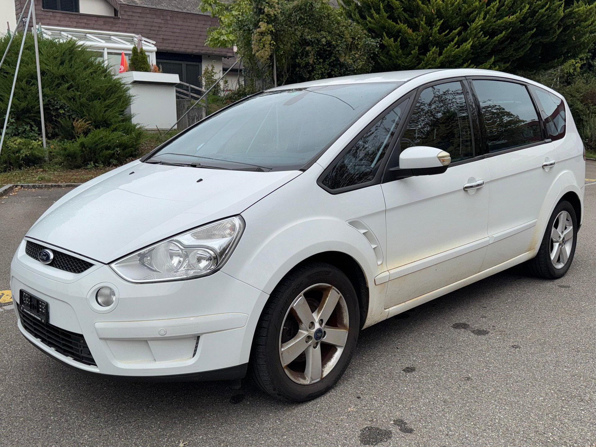 FORD S-Max 2.0i Titanium-image-0